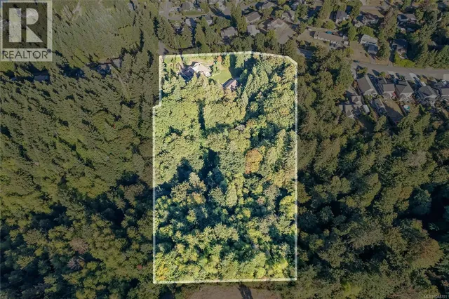 4536 LANES ROAD, Cowichan Bay 2