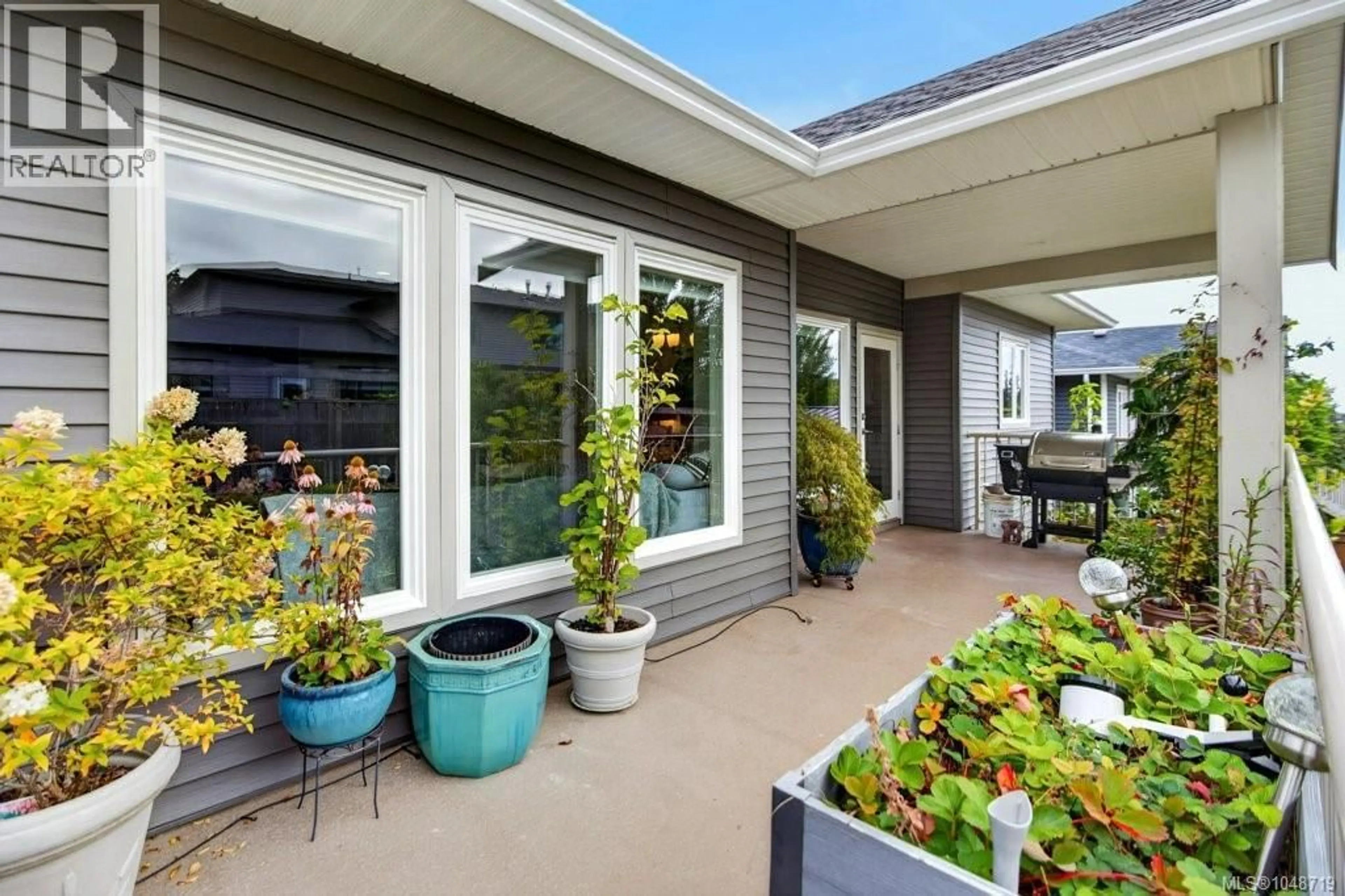 Patio, unknown for 2581 KENDAL AVENUE, Cumberland British Columbia V0R1S0