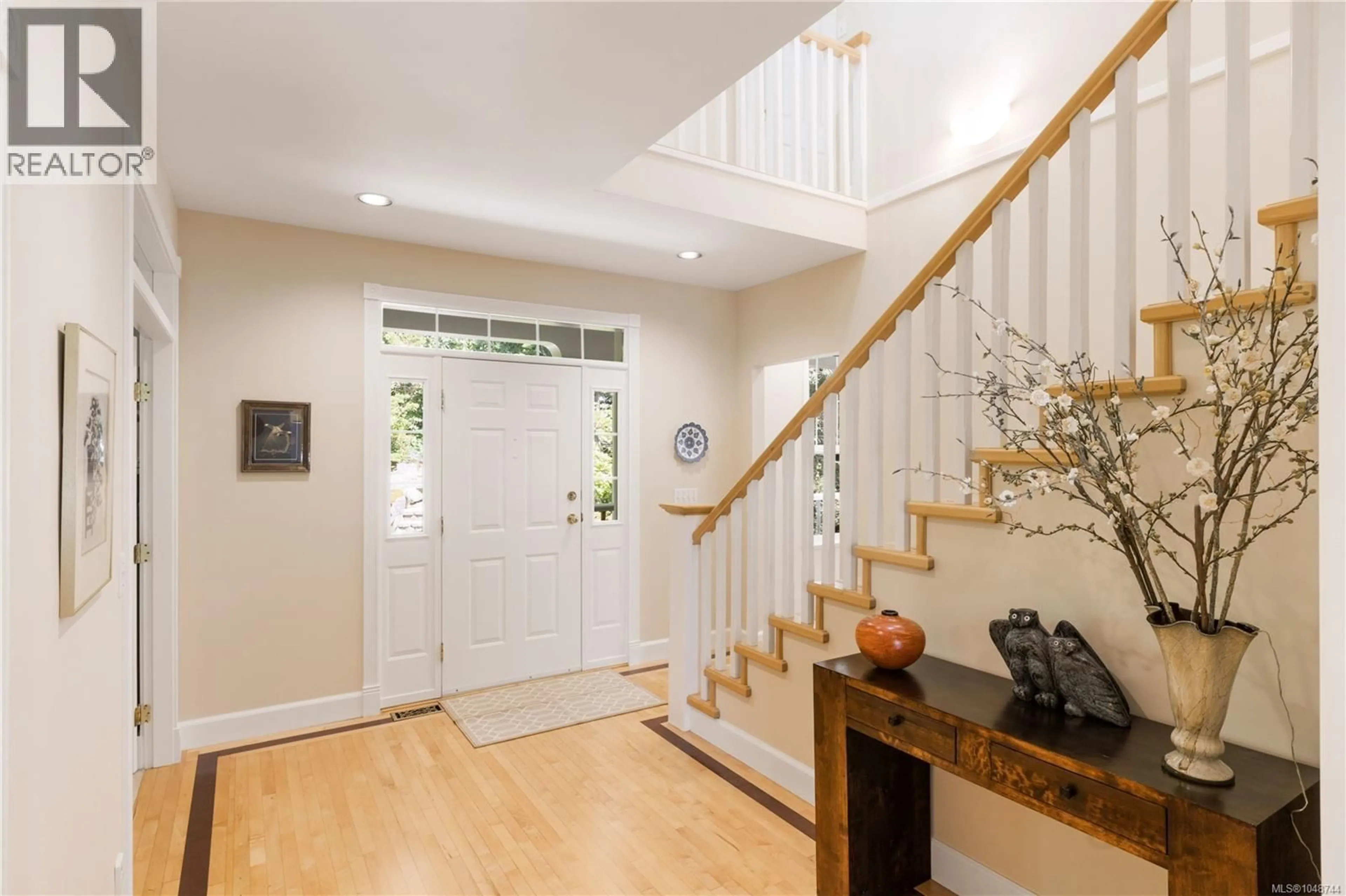 Indoor entryway for 1188 GARDEN GATE DRIVE, Central Saanich British Columbia V8M2H6