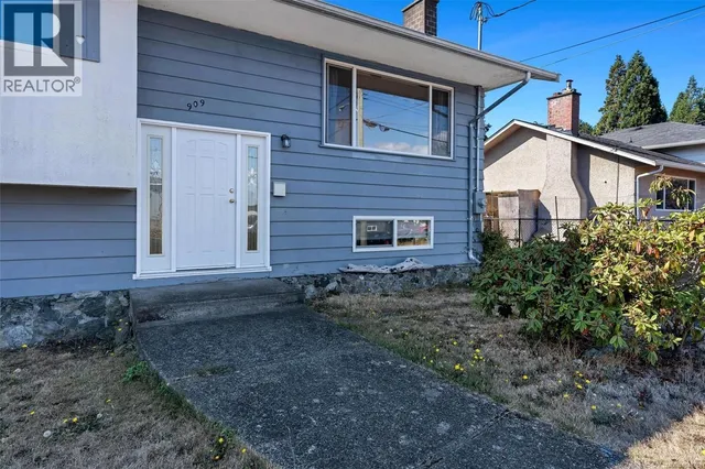 909 SHEARWATER STREET, Esquimalt 3