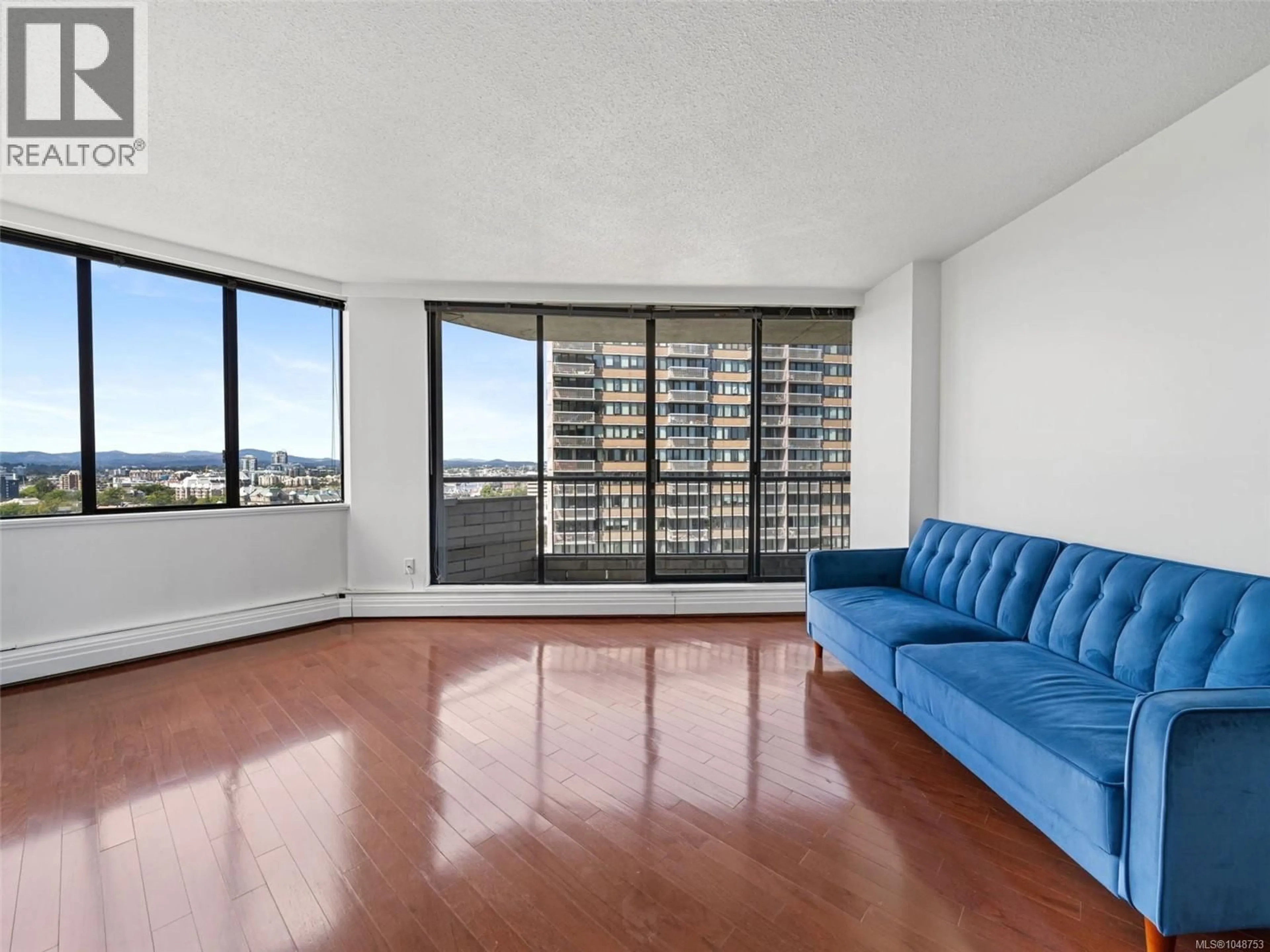 Living room with furniture, unknown for 1505 - 620 TORONTO STREET, Victoria British Columbia V8V1P7