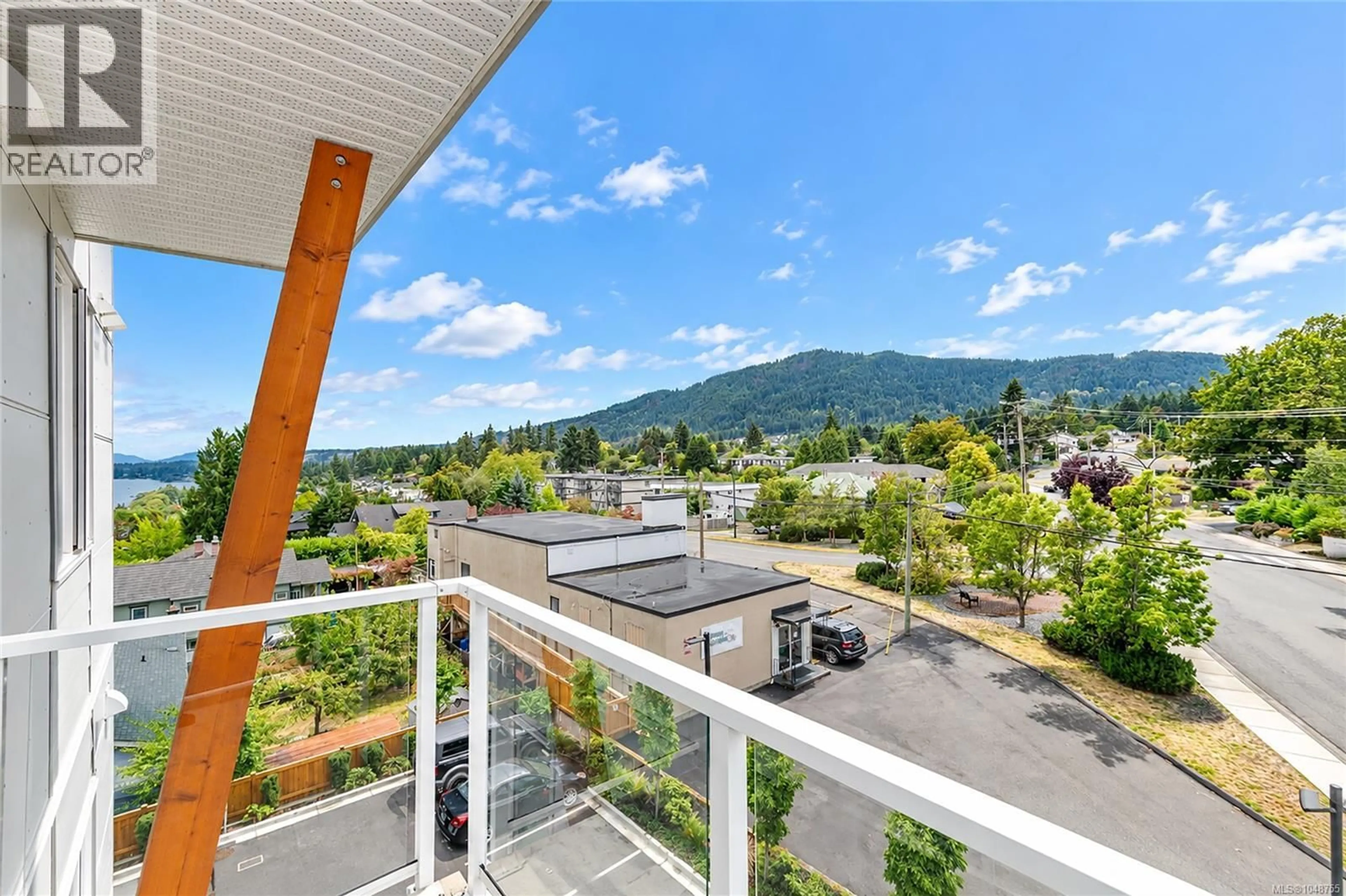 Patio, mountain view for 404 - 201 DOGWOOD DRIVE, Ladysmith British Columbia V9G0C3