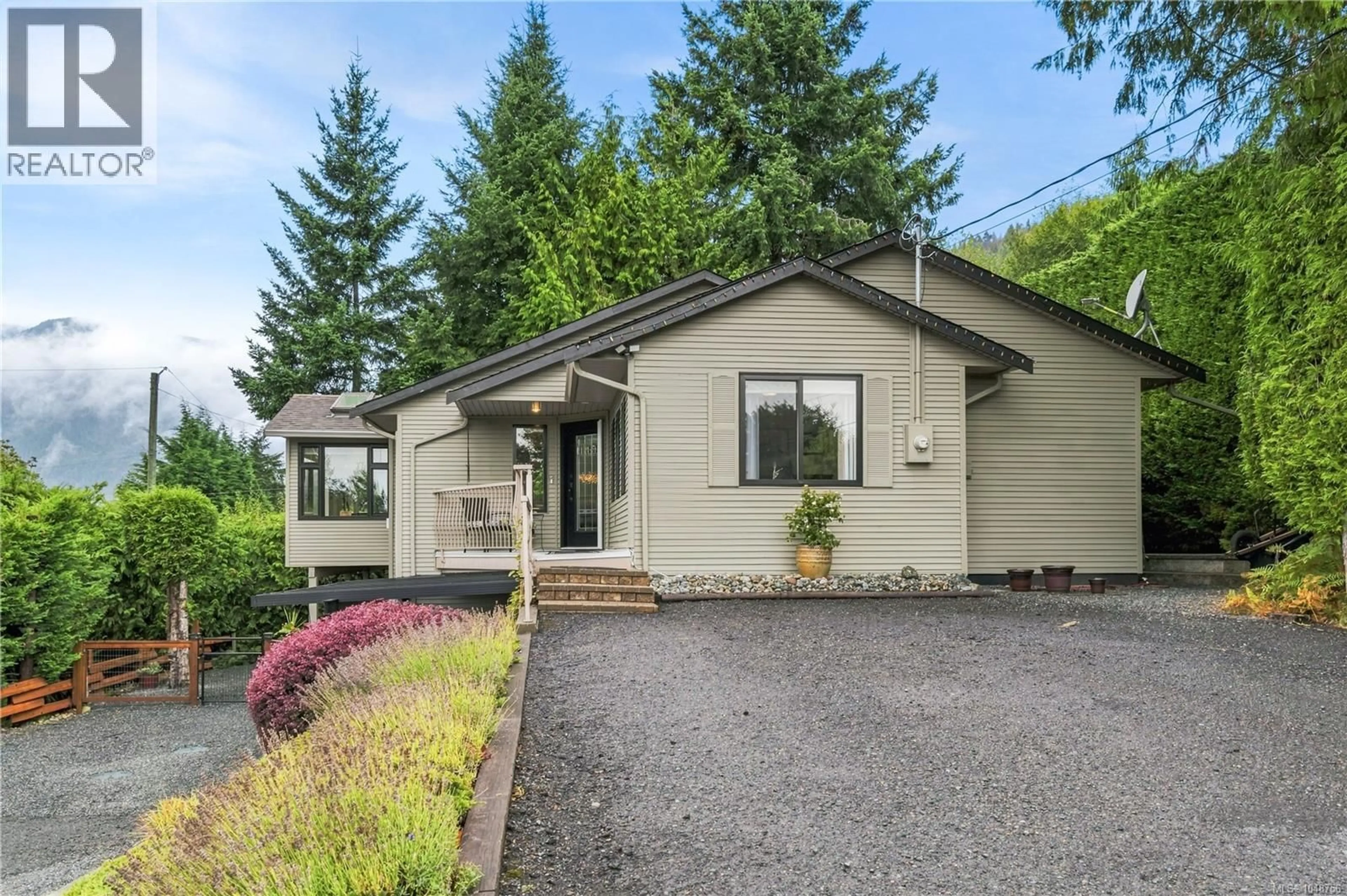 Home with vinyl exterior material, street for 1676 LAILAH'S LOOP, Qualicum Beach British Columbia V9K2S3