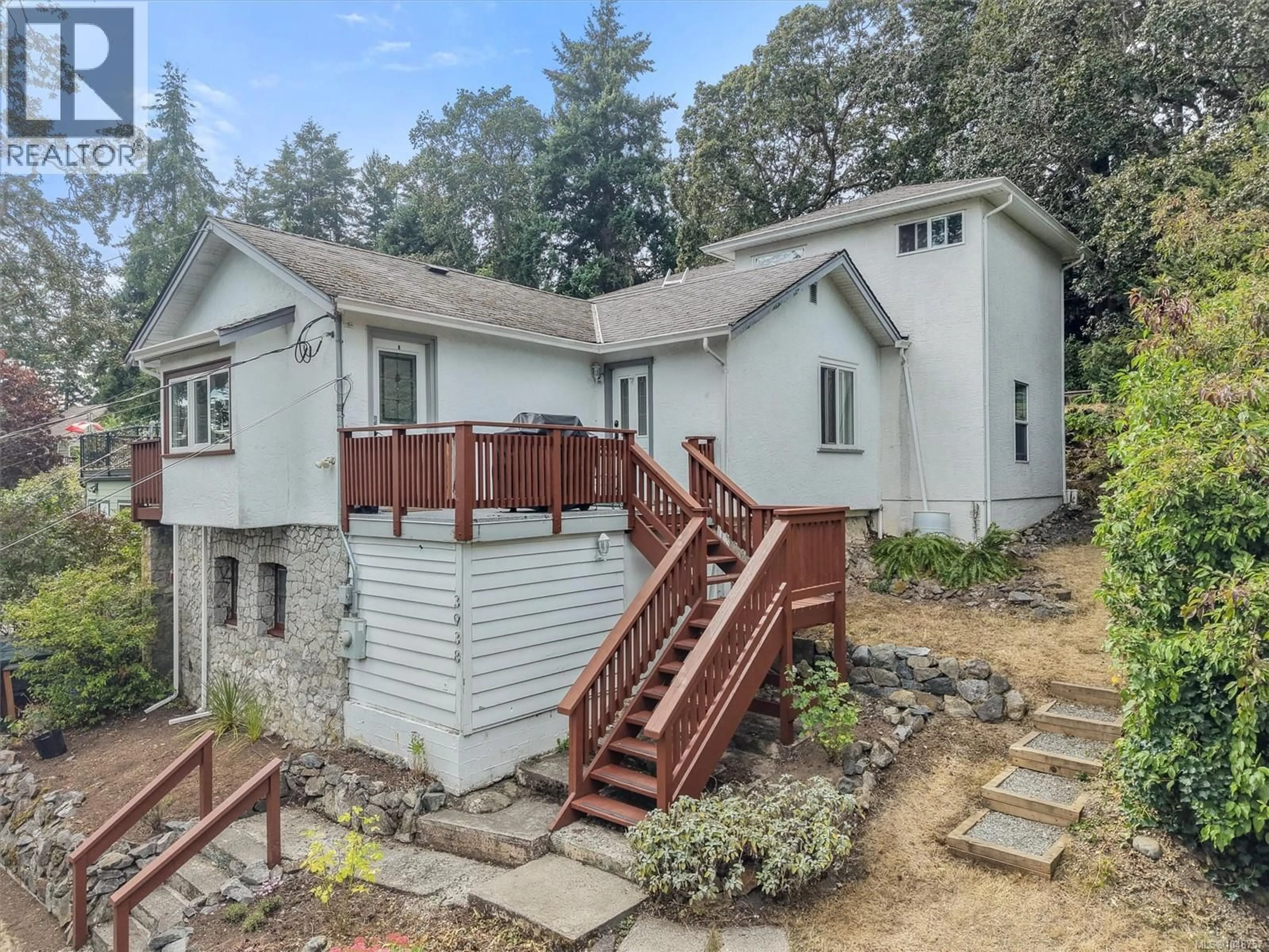 A pic from outside/outdoor area/front of a property/back of a property/a pic from drone, building for 3938 WILKINSON ROAD, Saanich British Columbia V8Z5A2