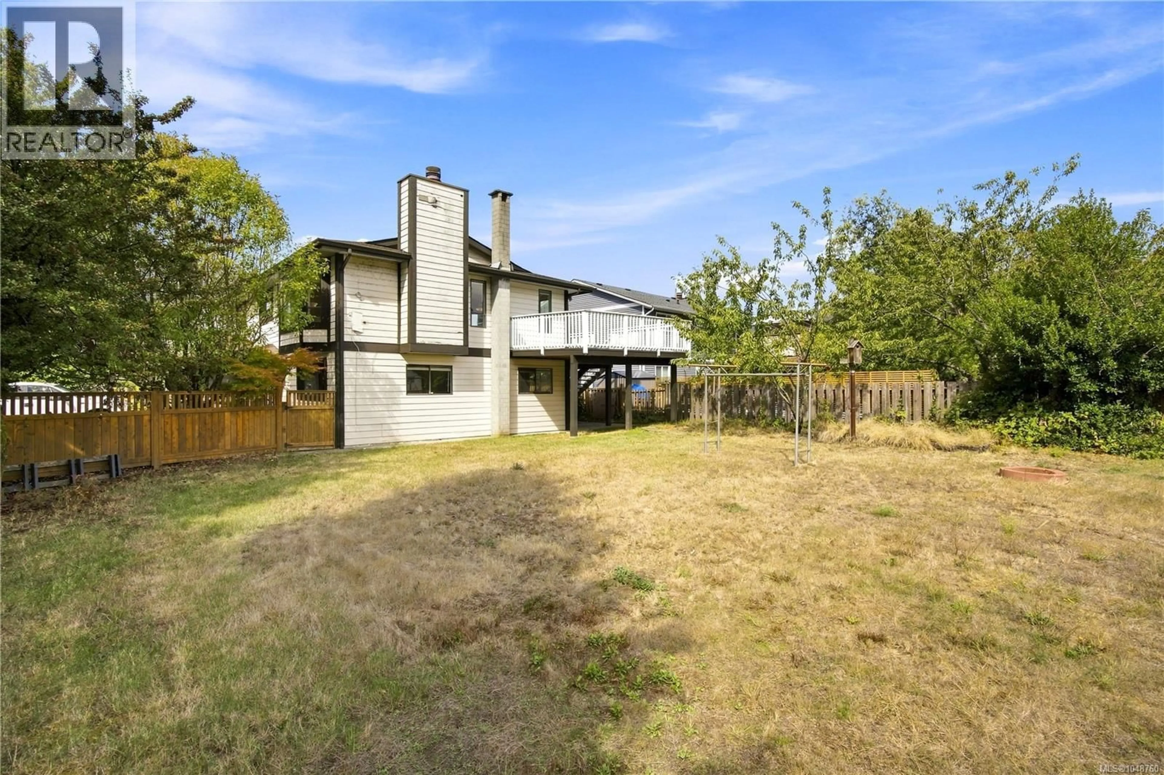 A pic from outside/outdoor area/front of a property/back of a property/a pic from drone, unknown for 540 DUNDAS STREET, Nanaimo British Columbia V9T1L6
