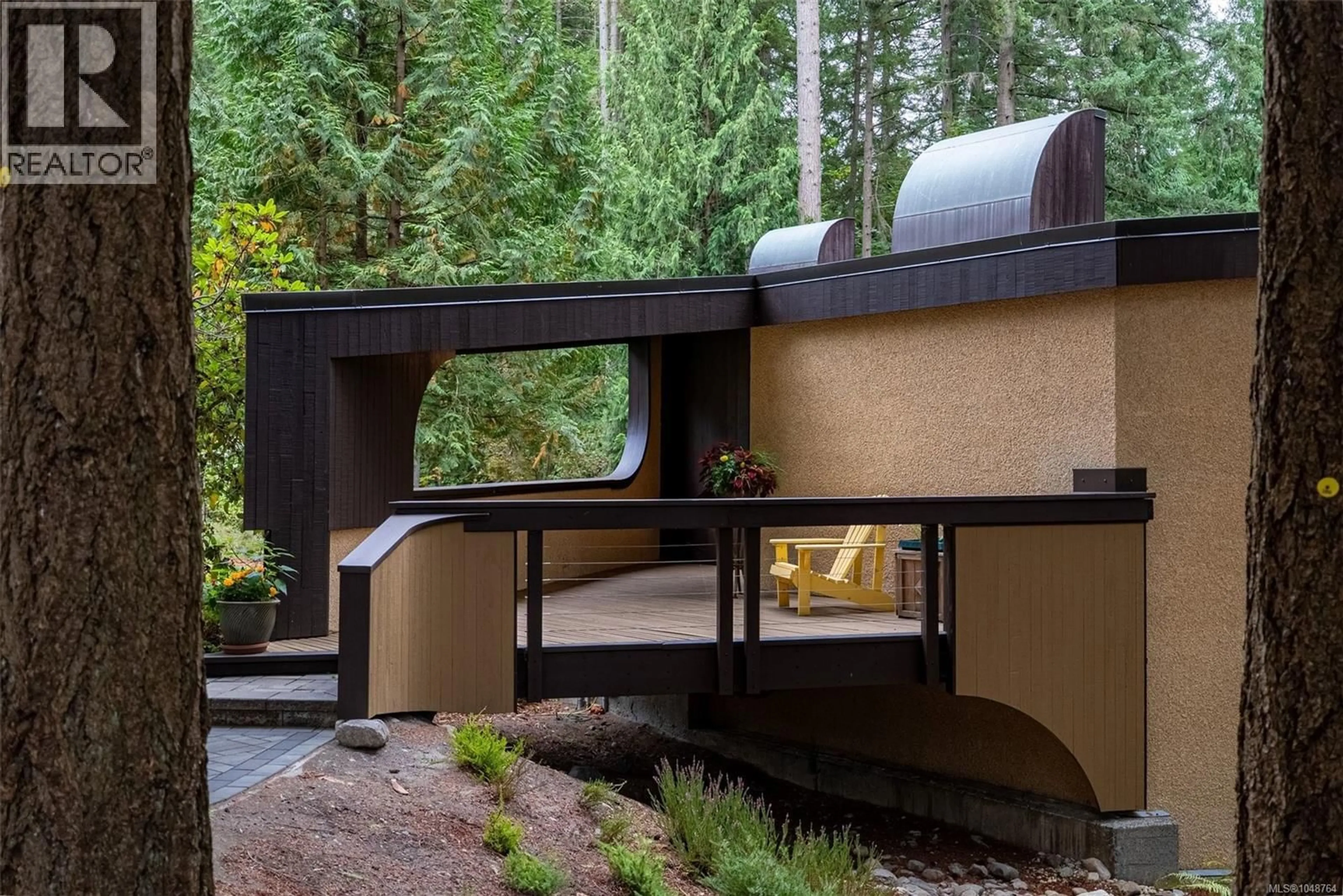 Patio, unknown for 5748 WEST SAANICH ROAD, Saanich British Columbia V9E2G1