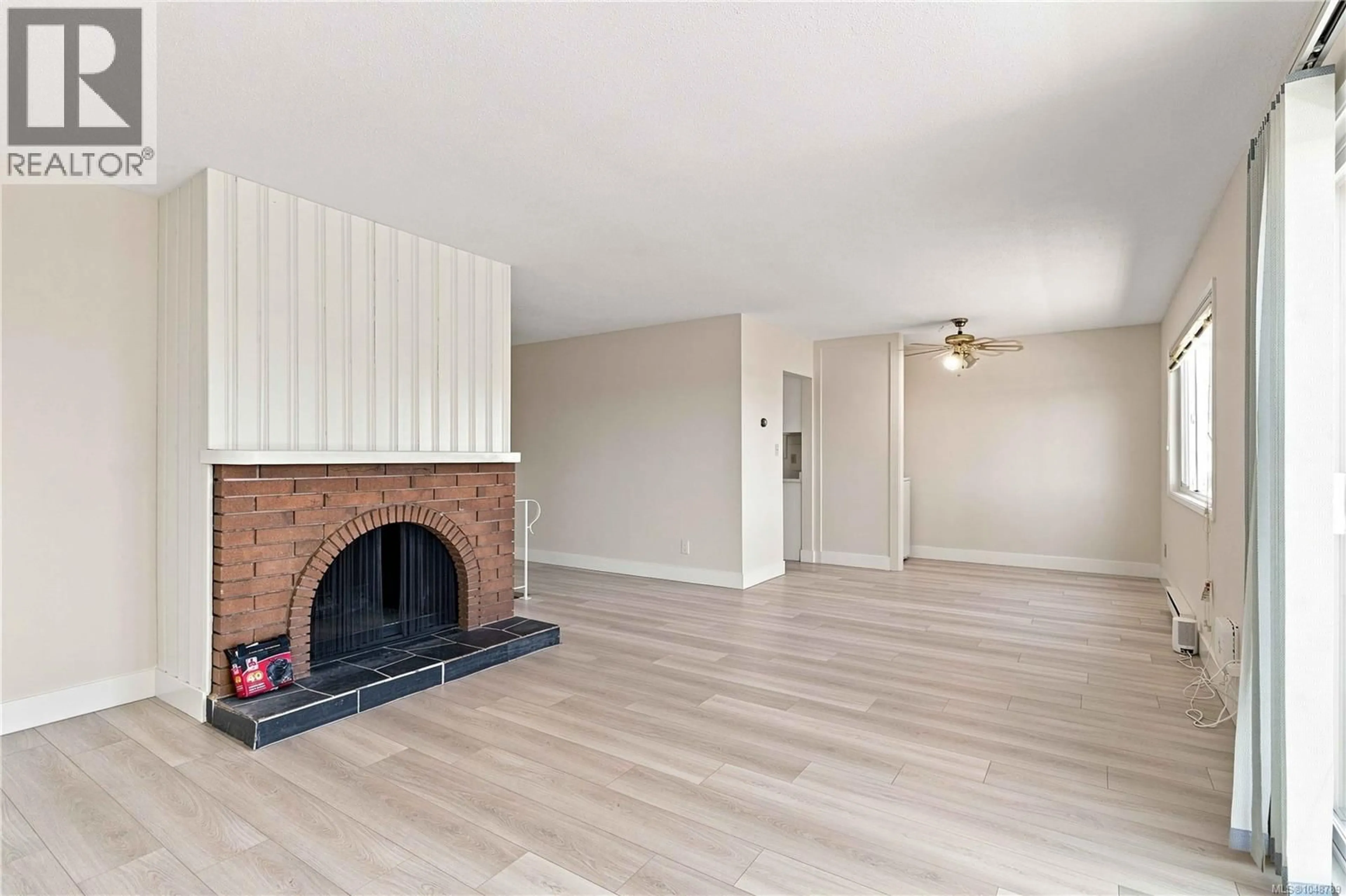 Unknown for 2940 CEDAR HILL ROAD, Victoria British Columbia V8T3H9