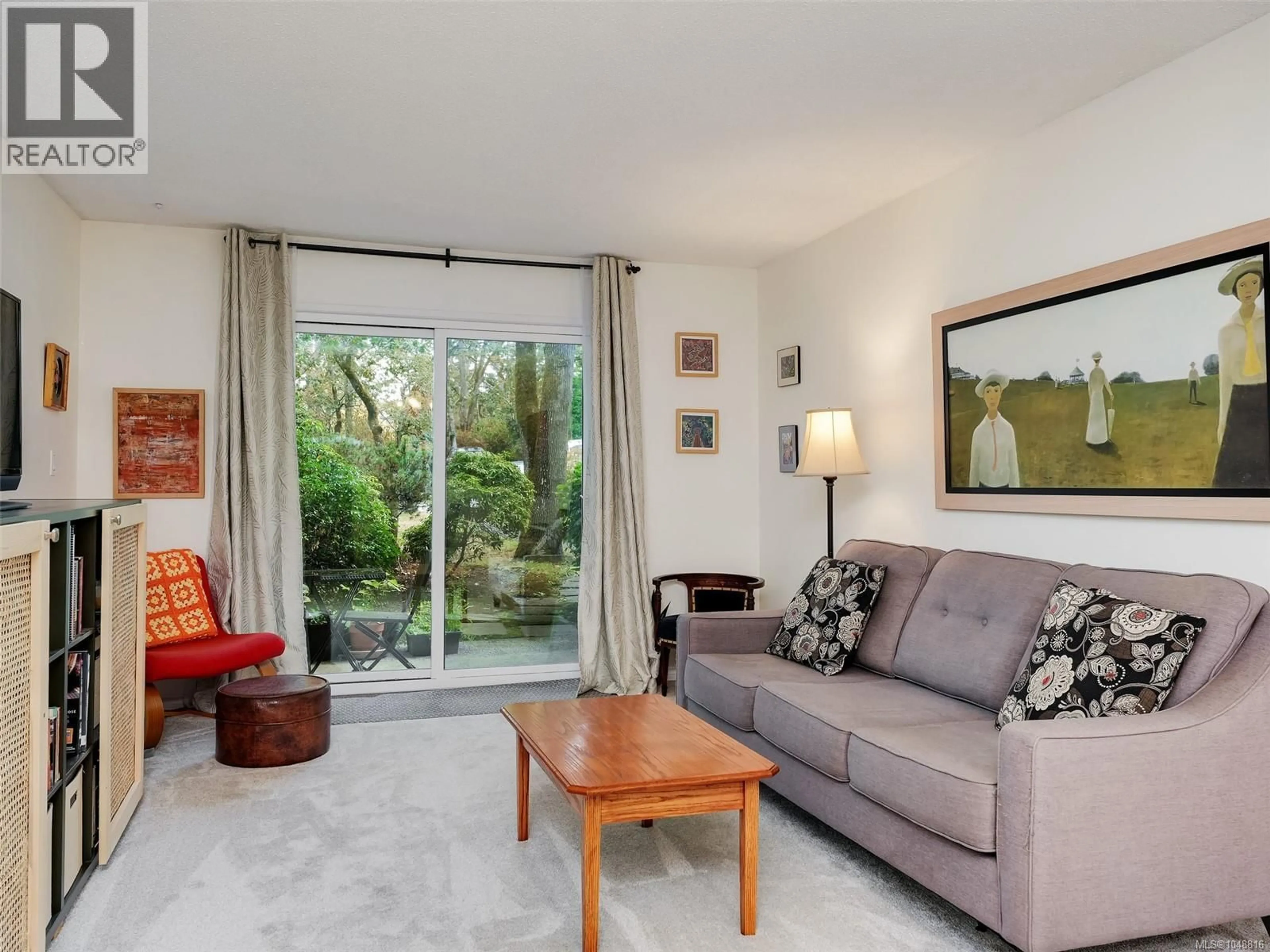 Living room with furniture, unknown for 108 - 1010 BRISTOL ROAD, Saanich British Columbia V8X4R8