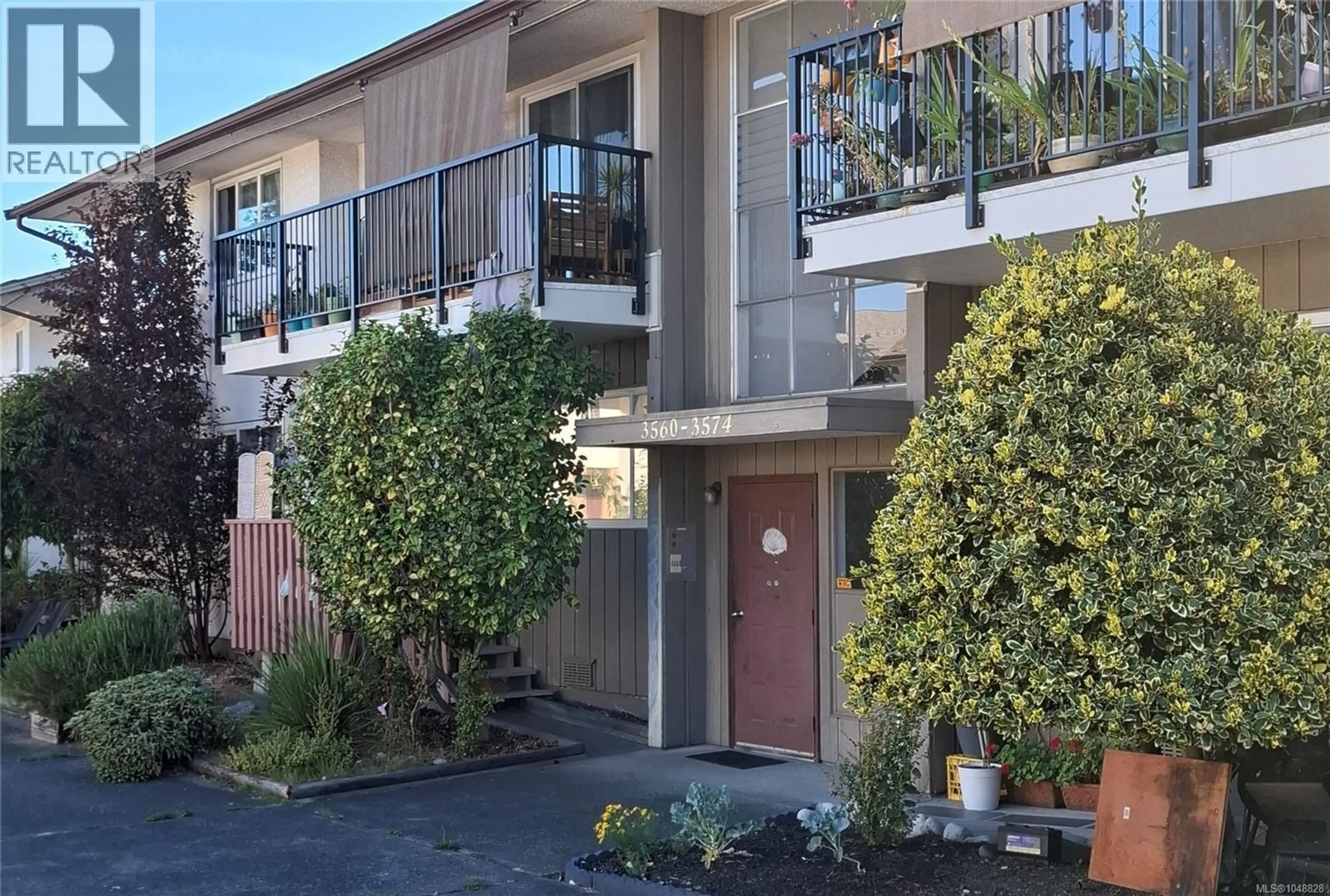 Patio, unknown for 3566 TILLICUM ROAD, Saanich British Columbia V8Z4H4