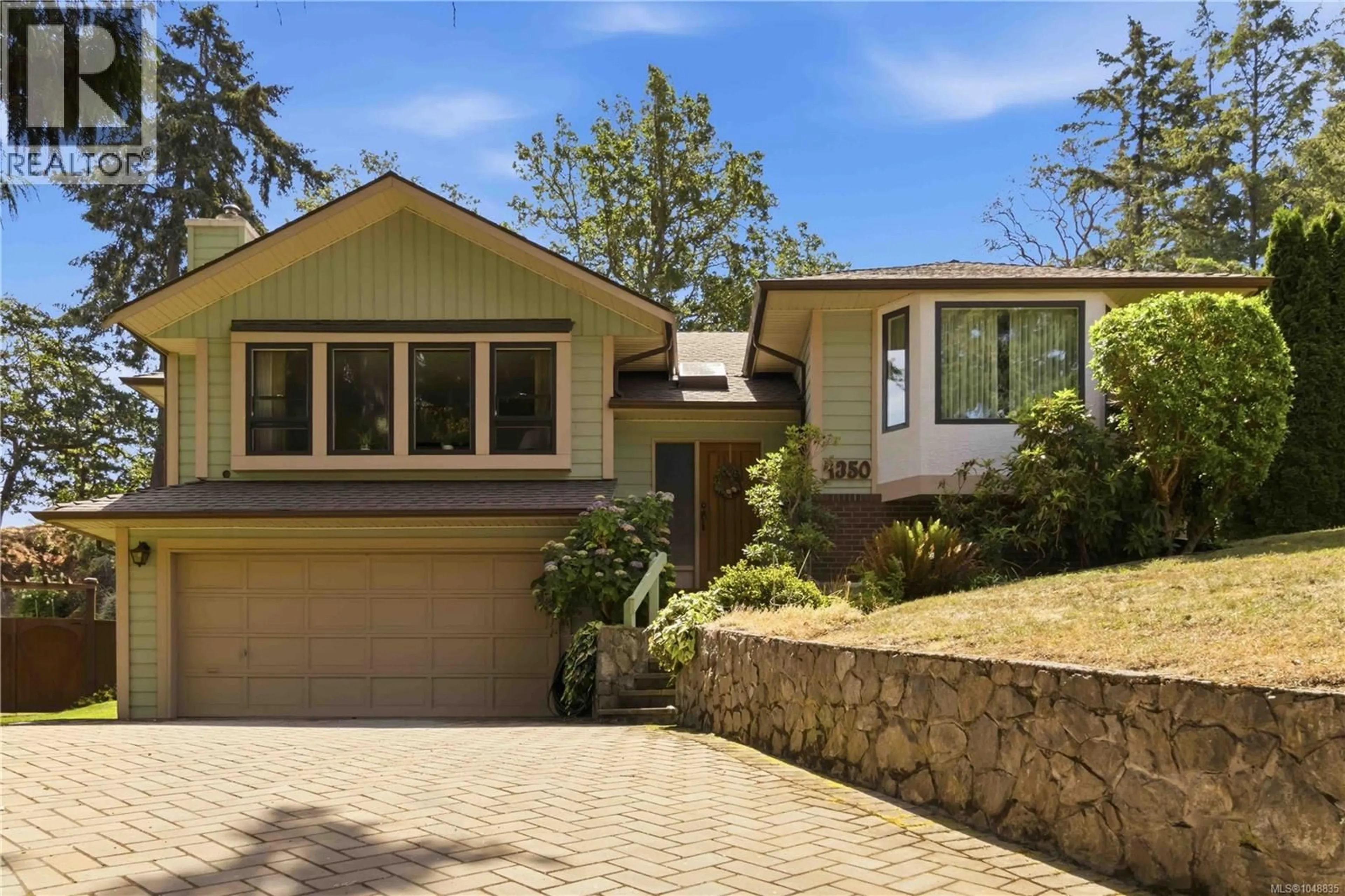 Home with brick exterior material, street for 4350 FAITHWOOD ROAD, Saanich British Columbia V8X4Z6