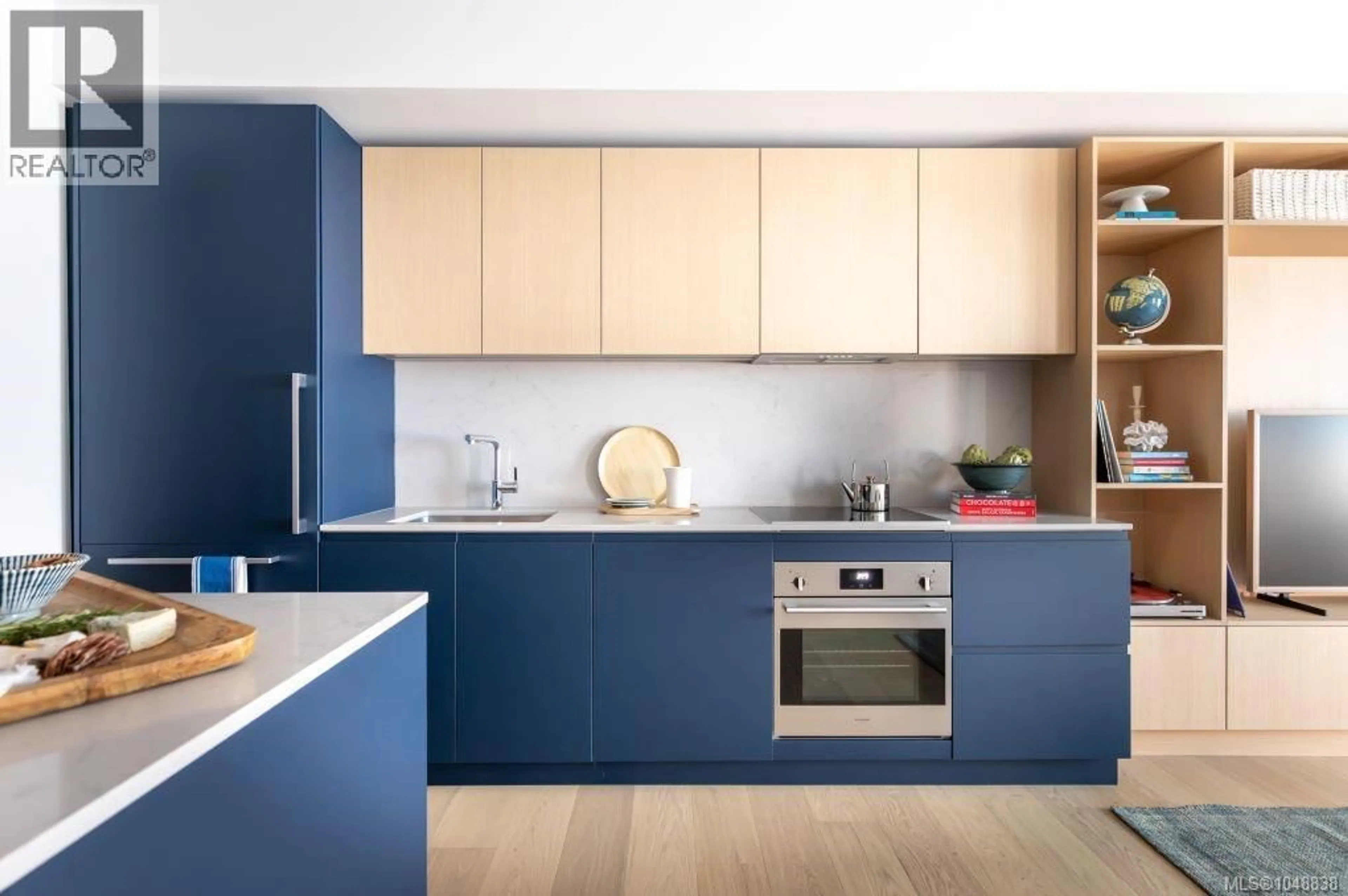 Contemporary kitchen, unknown for 213 - 3550 SEABLUFF CRESCENT, Colwood British Columbia V9C0P7