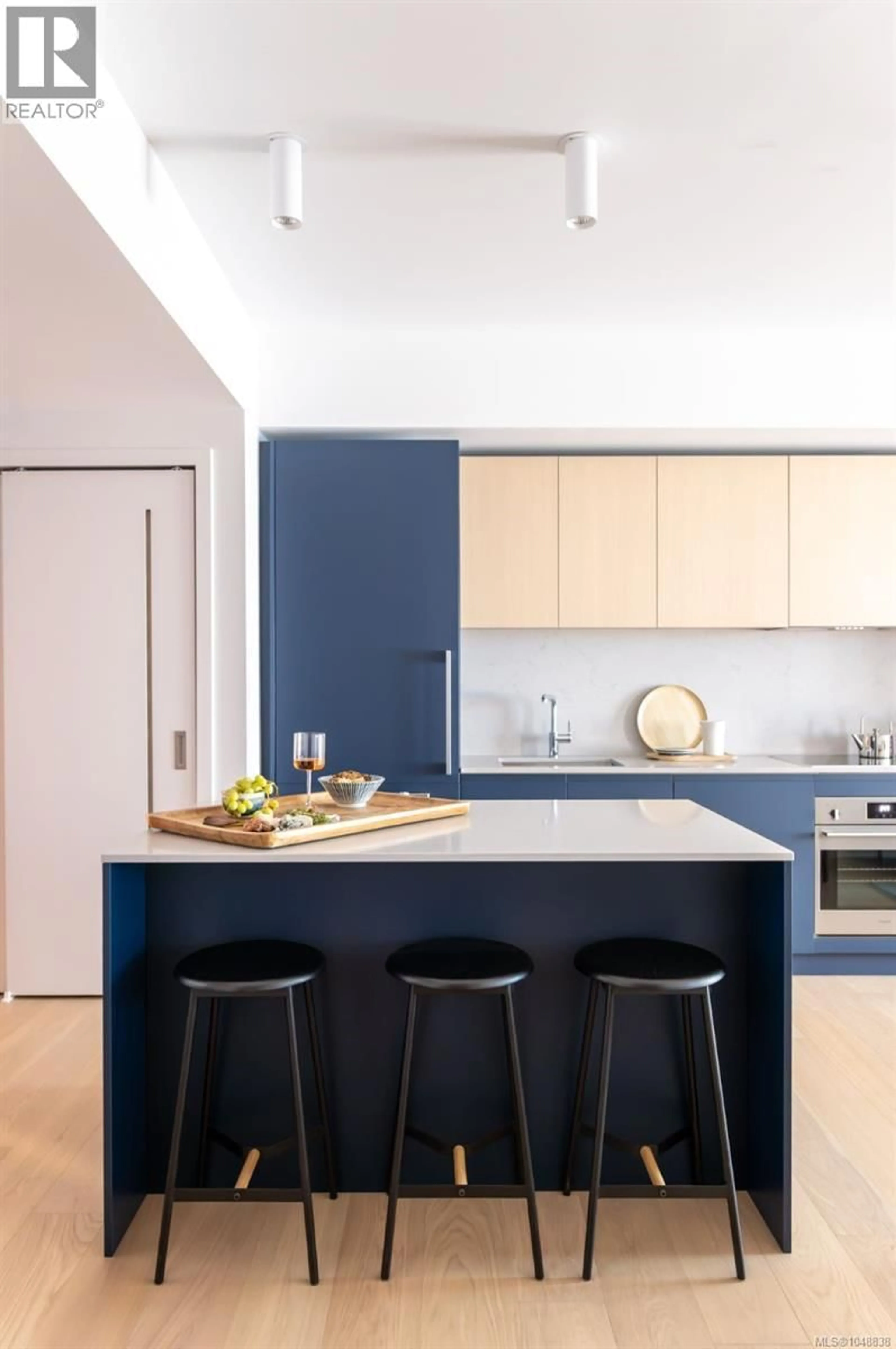 Contemporary kitchen, unknown for 213 - 3550 SEABLUFF CRESCENT, Colwood British Columbia V9C0P7