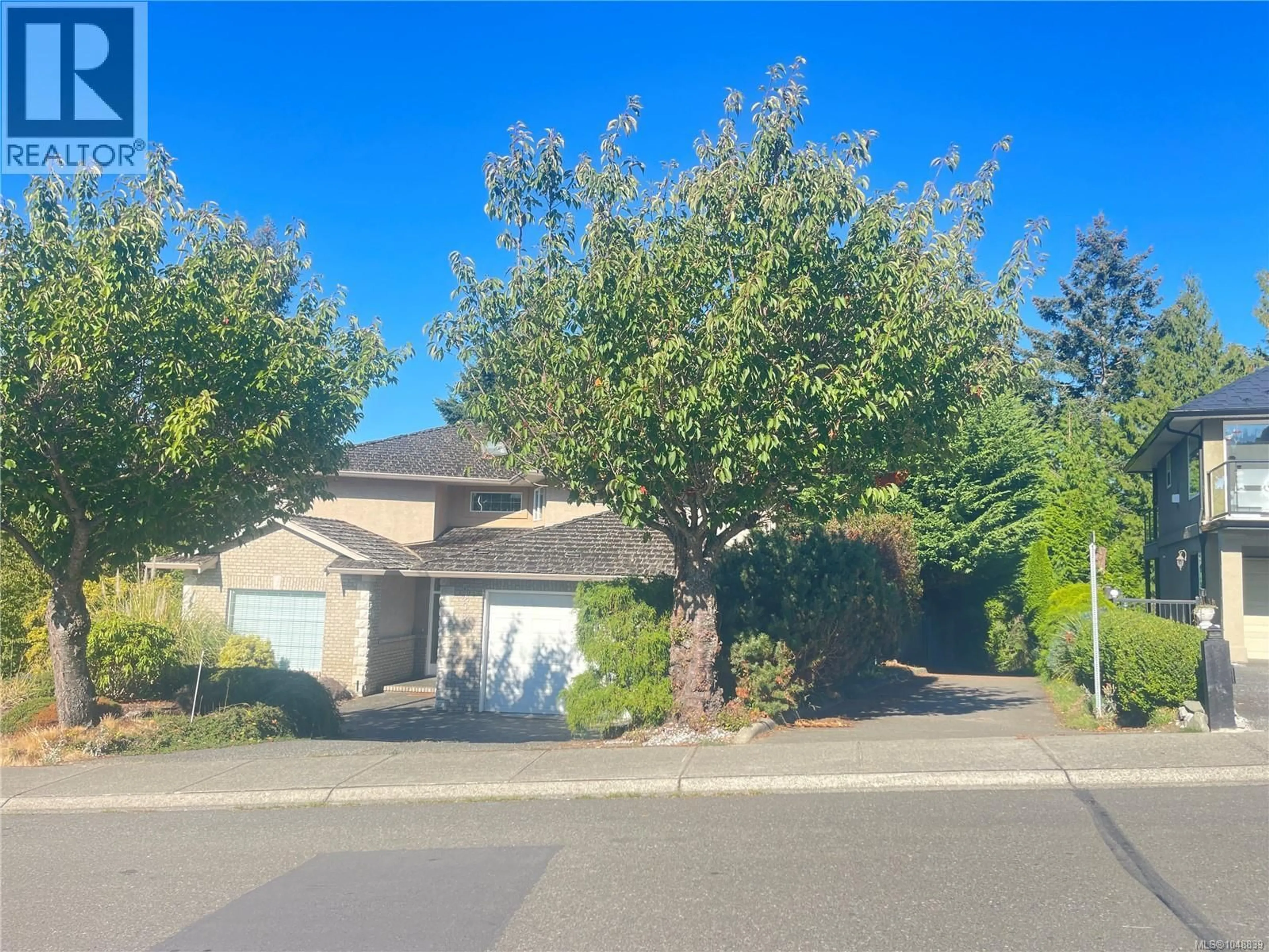 A pic from outside/outdoor area/front of a property/back of a property/a pic from drone, street for 5358 BAYSHORE DRIVE, Nanaimo British Columbia V9V1R4