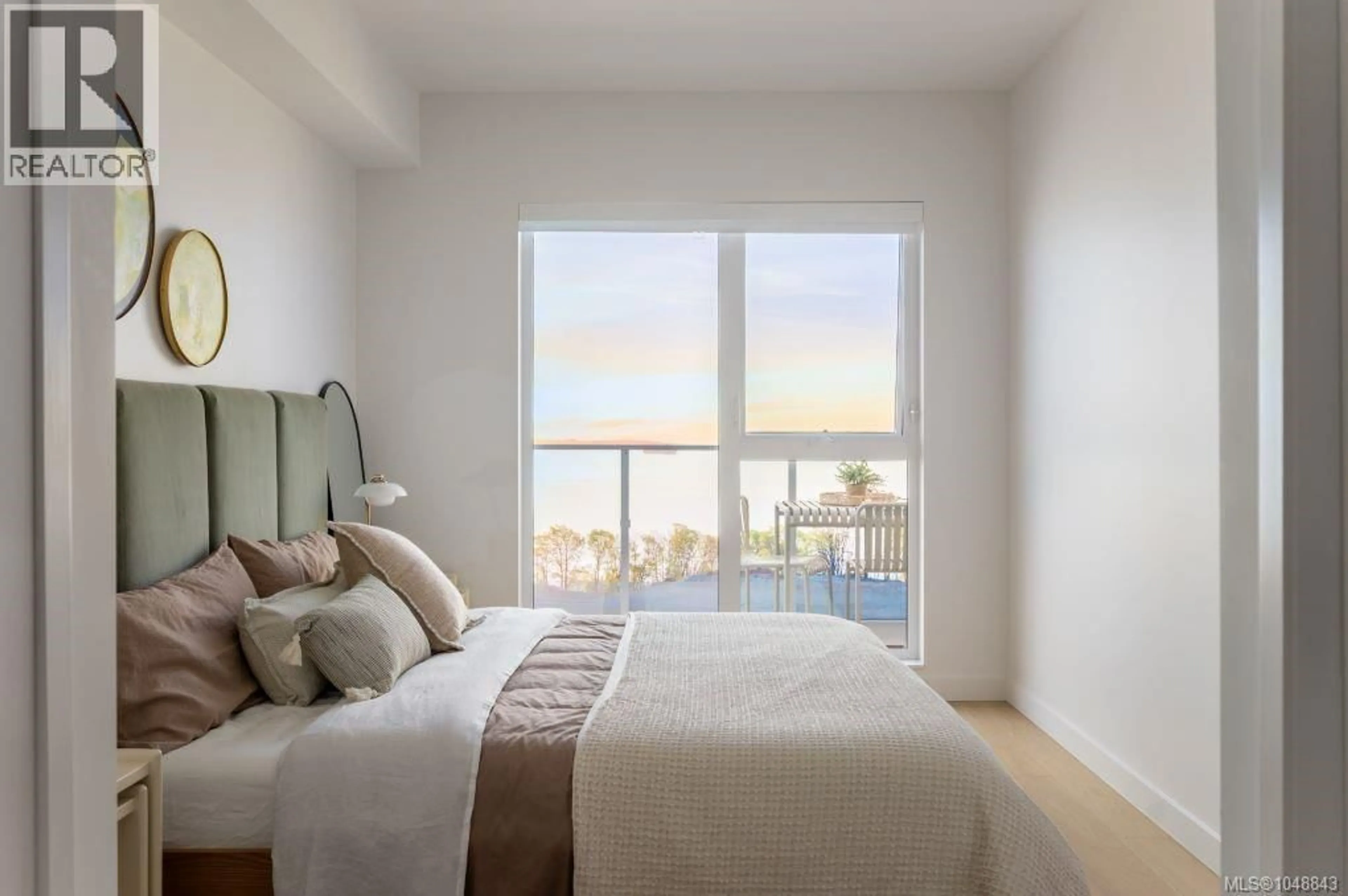 Bedroom with bed, unknown for 104 - 3550 SEABLUFF CRESCENT, Colwood British Columbia V9C0P7