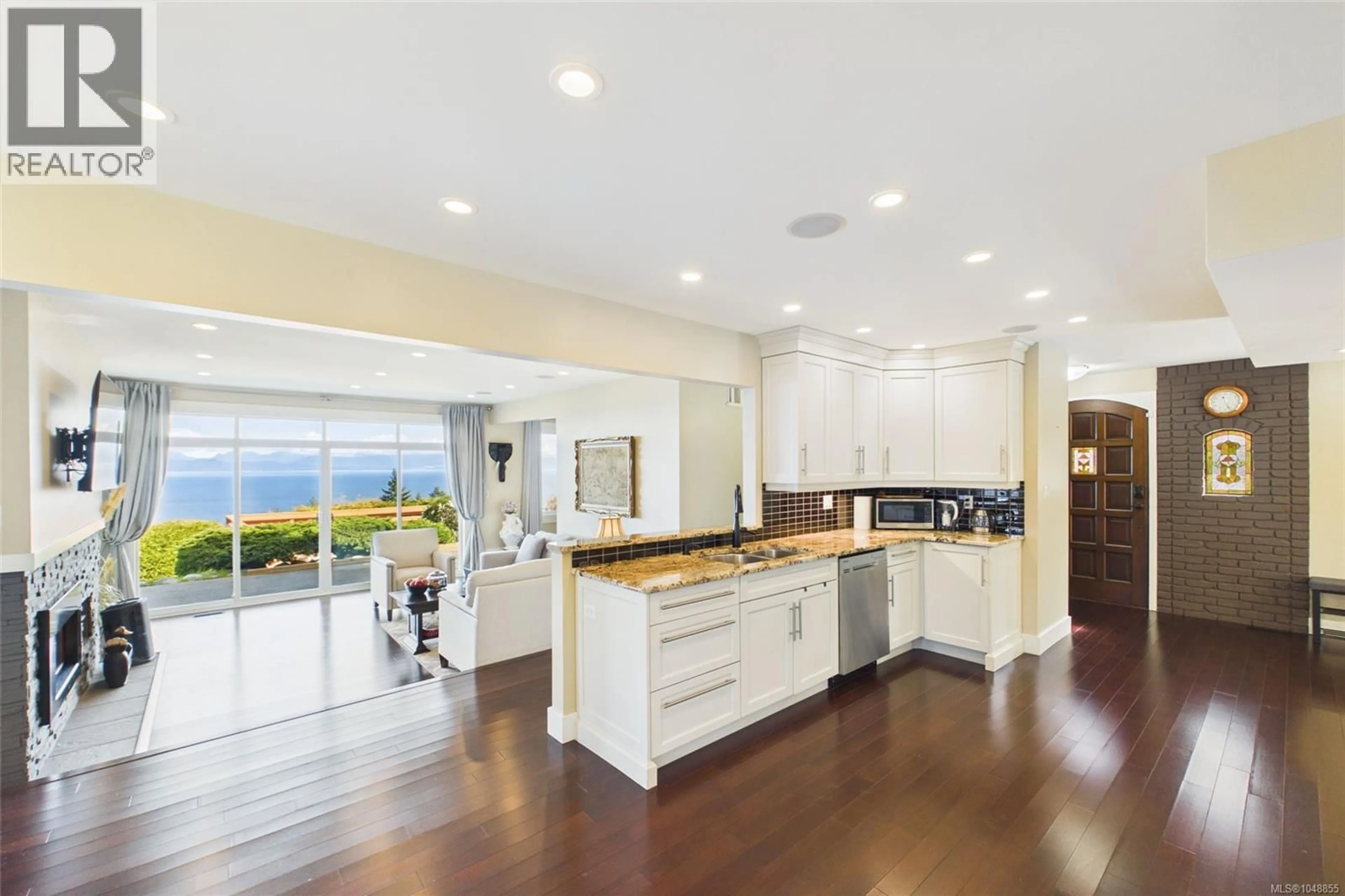 Open concept kitchen, ceramic/tile floor for 5246 LOST LAKE ROAD, Nanaimo British Columbia V9T5E5