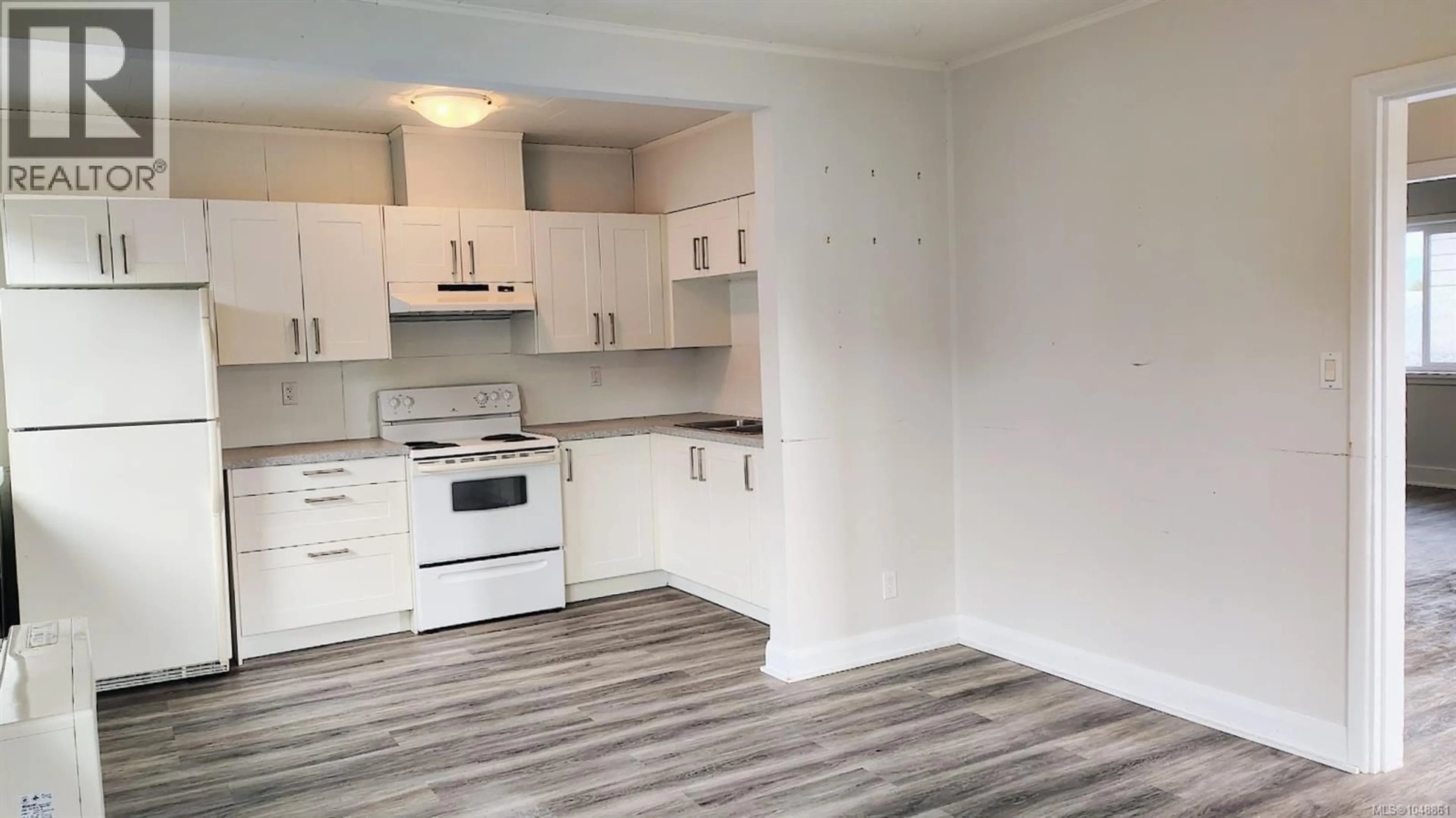 Standard kitchen, wood/laminate floor for 2884 ANDERSON AVENUE, Port Alberni British Columbia V9Y2V6