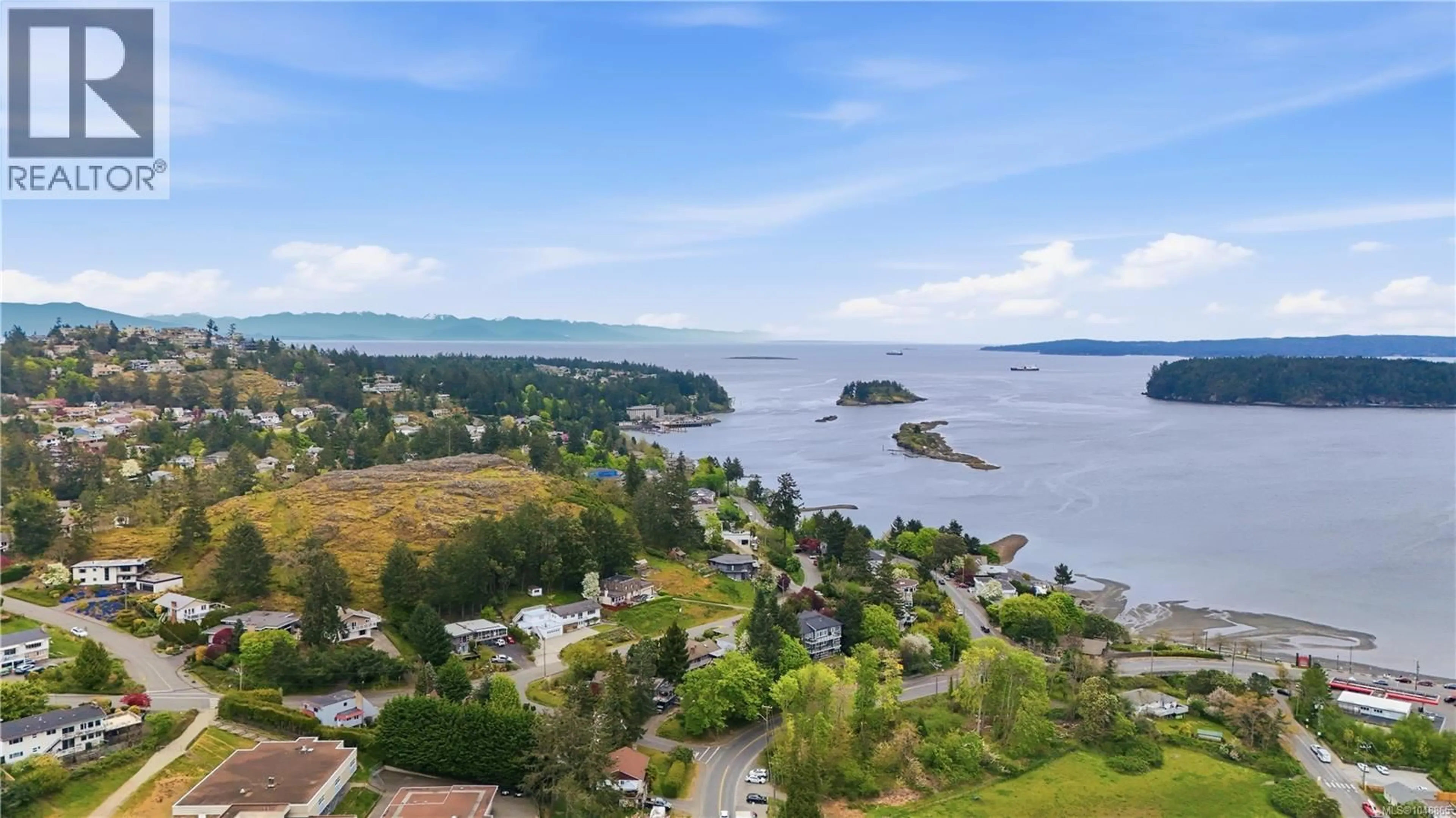 A pic from outside/outdoor area/front of a property/back of a property/a pic from drone, water/lake/river/ocean view for 3129 DEPARTURE BAY ROAD, Nanaimo British Columbia V9T1B6