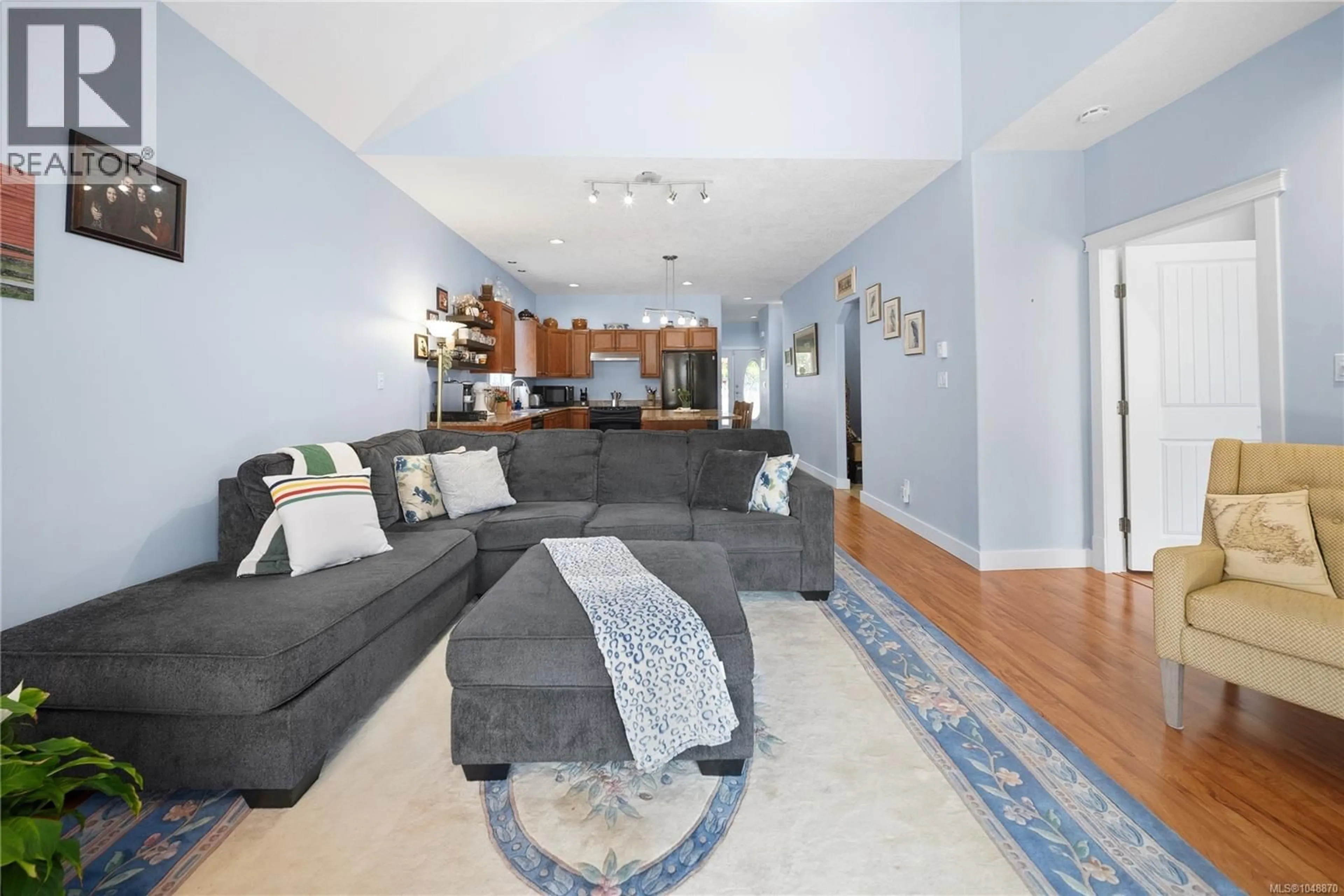 Living room with furniture, unknown for 13 - 6078 TRUESDALE STREET, Duncan British Columbia V9L0B4
