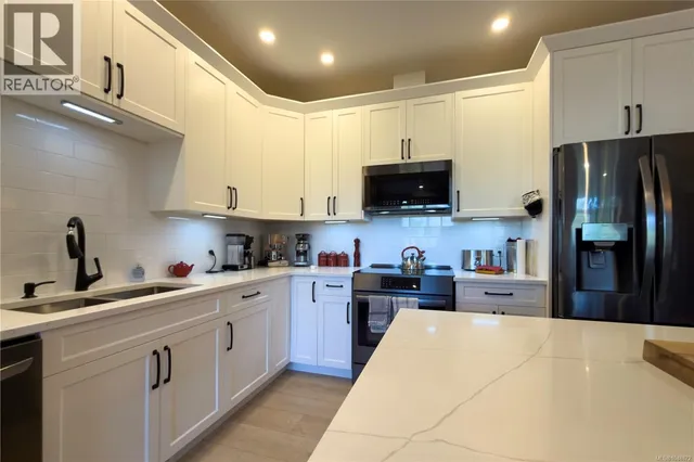 A - 2142 NIKOLA PLACE, Campbell River 3
