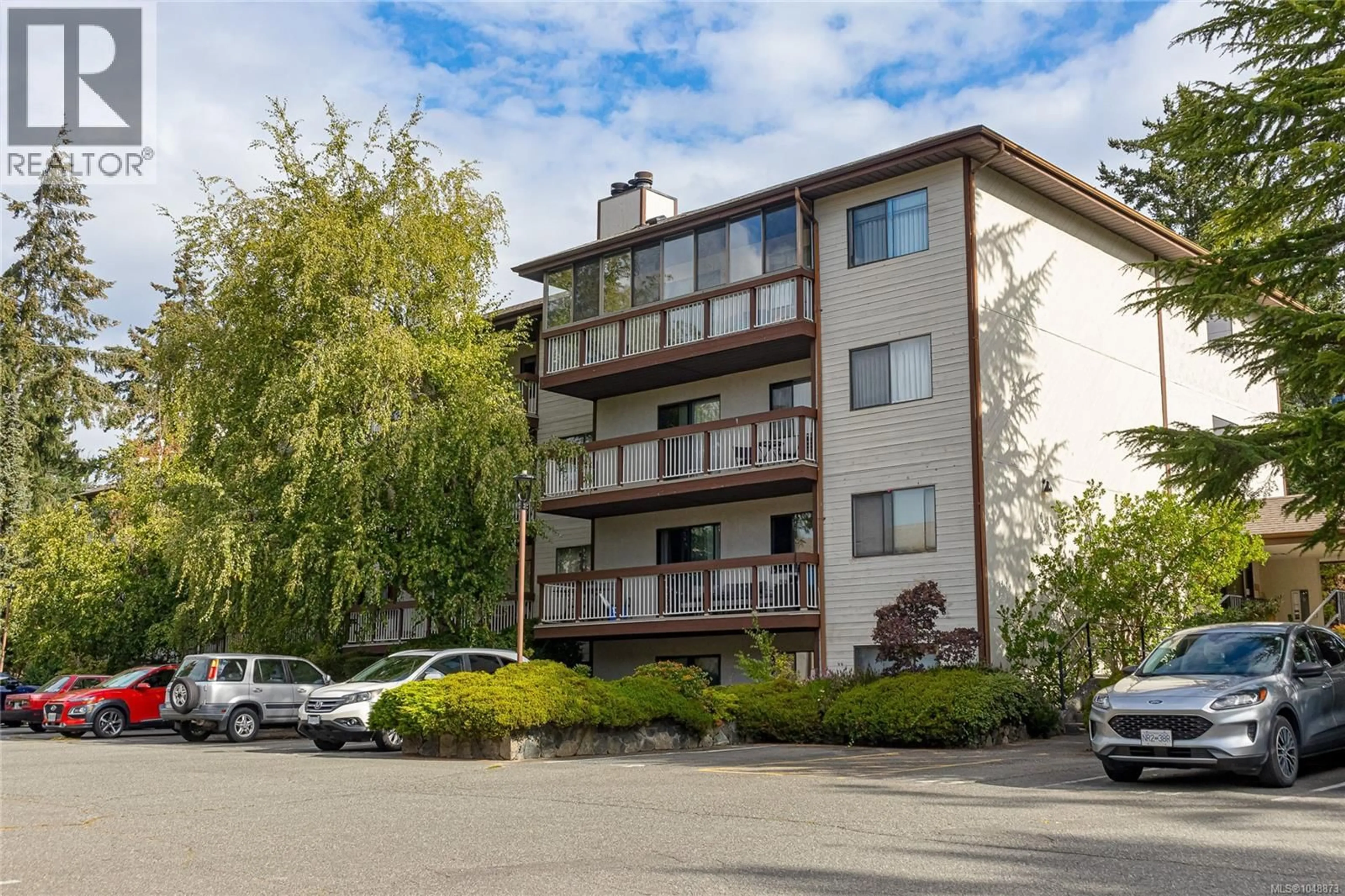 Patio, unknown for 204 - 81 GORGE ROAD WEST, Saanich British Columbia V9A1L9