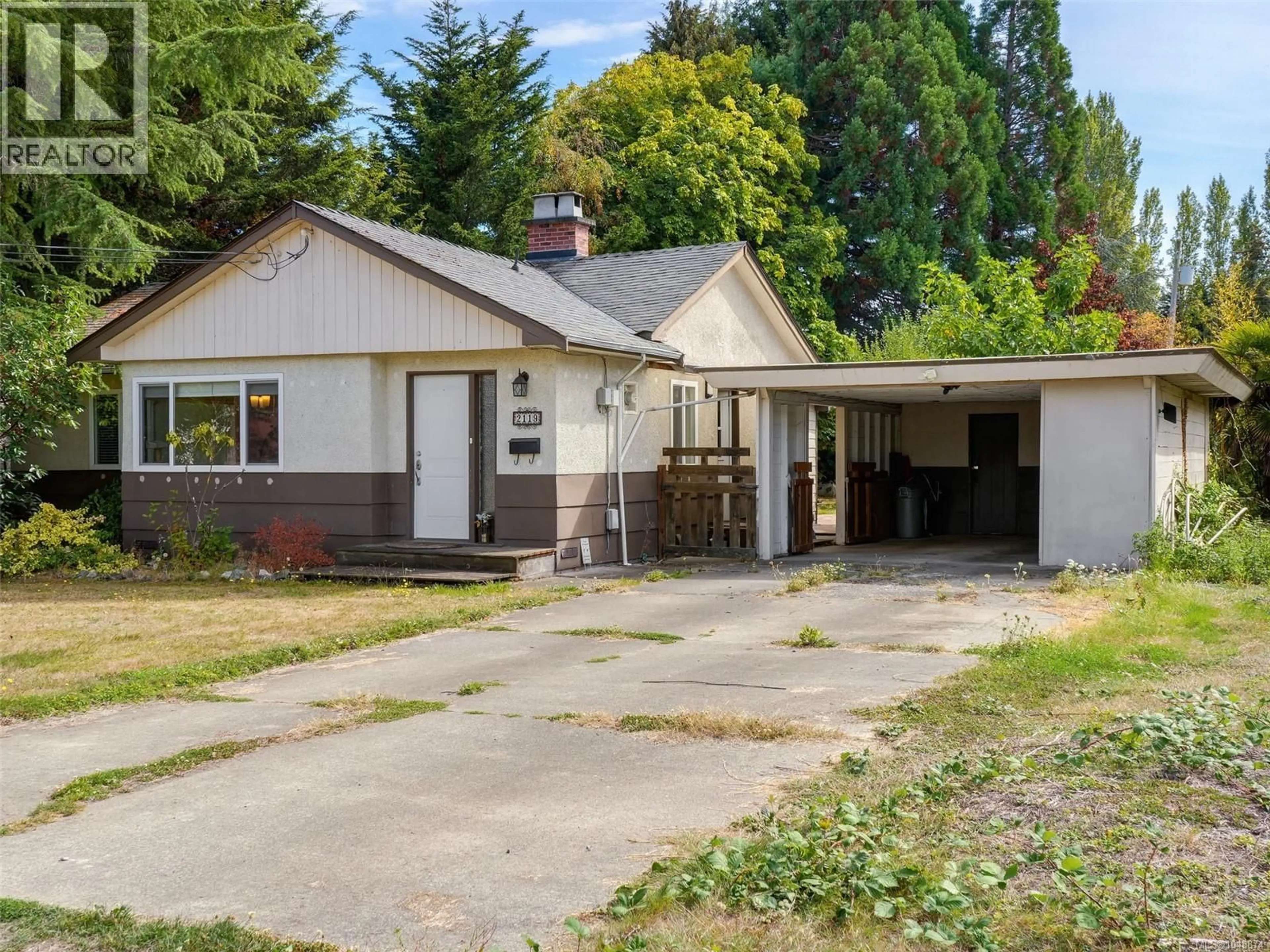 A pic from outside/outdoor area/front of a property/back of a property/a pic from drone, street for 2119 BAKERVIEW PLACE, North Saanich British Columbia V8L1G1