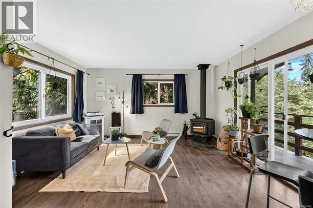 138 WOODLAND DRIVE, Salt Spring 4