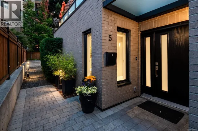 5 - 549 TORONTO STREET, Victoria 5