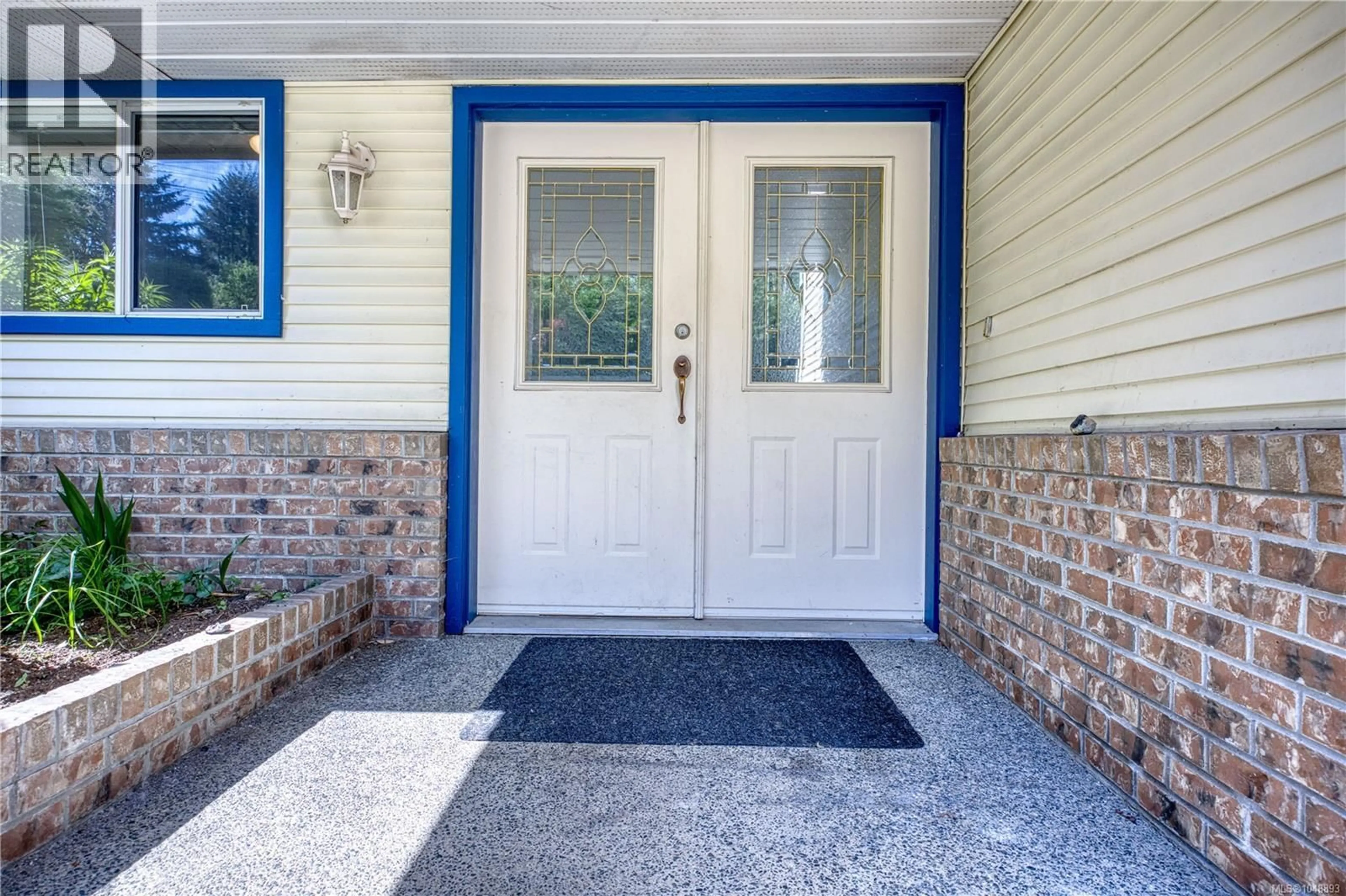 Indoor entryway for 395 WOODLEY ROAD, Ladysmith British Columbia V9G1Y2