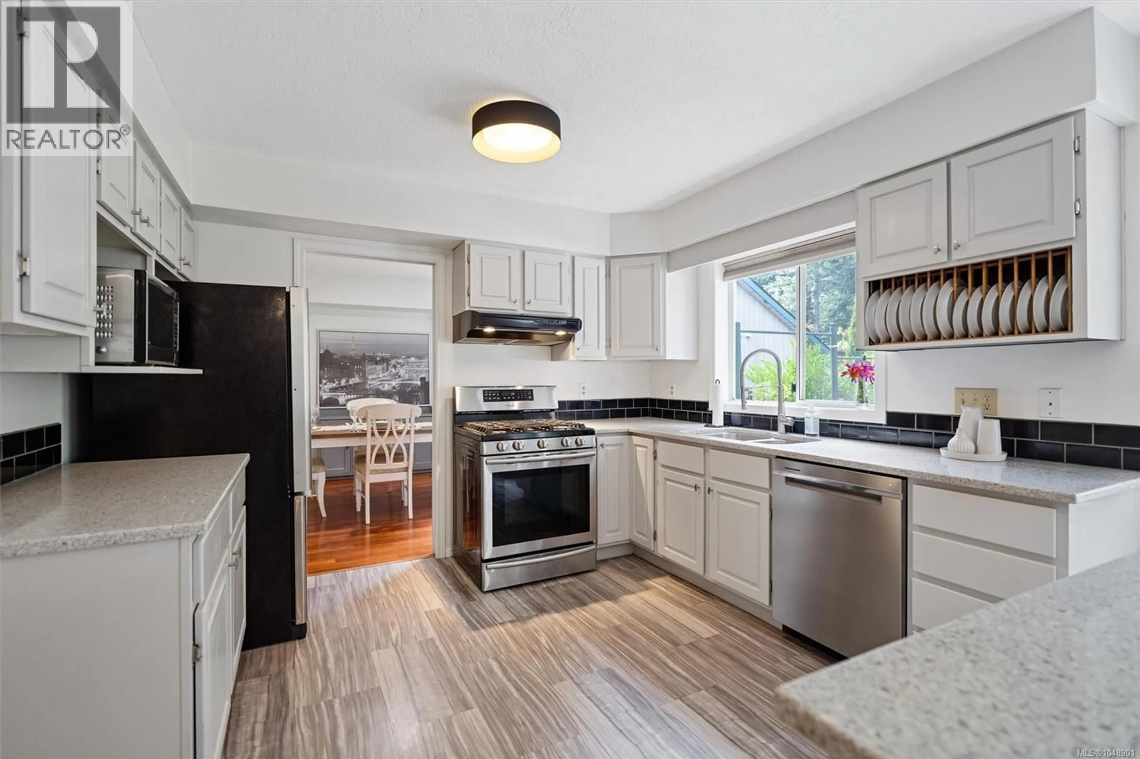 Open concept kitchen, unknown for 6938 WALLACE DRIVE, Central Saanich British Columbia V8M1G3