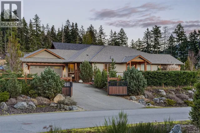7284 LAKEFRONT DRIVE, Lake Cowichan 2