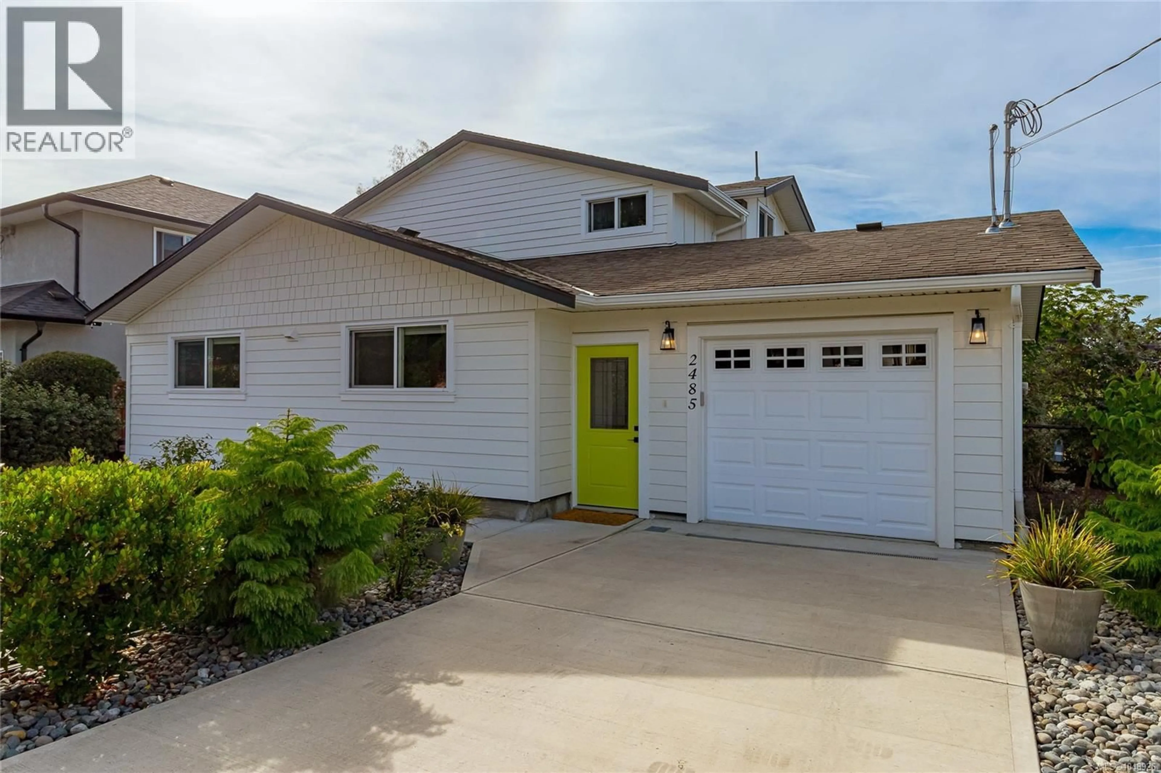 Home with vinyl exterior material, street for 2485 ORCHARD AVENUE, Sidney British Columbia V8L1V4