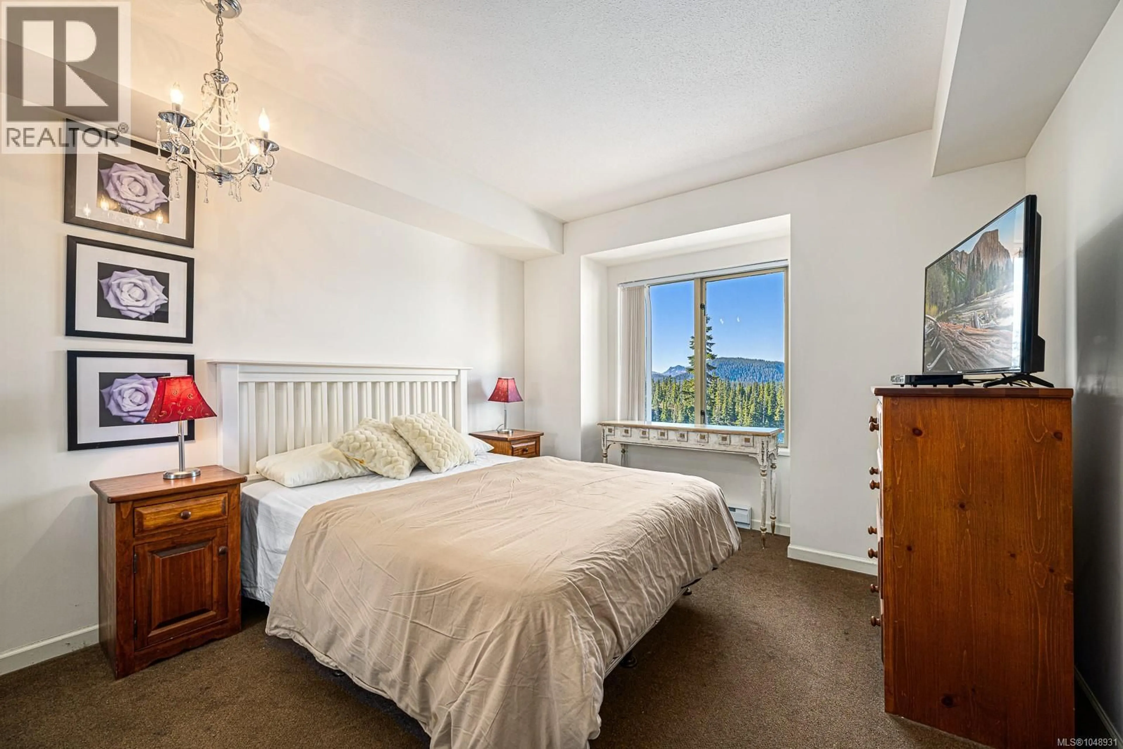 Bedroom with bed, unknown for 215 - 1280 ALPINE ROAD, Courtenay British Columbia V9J1L0