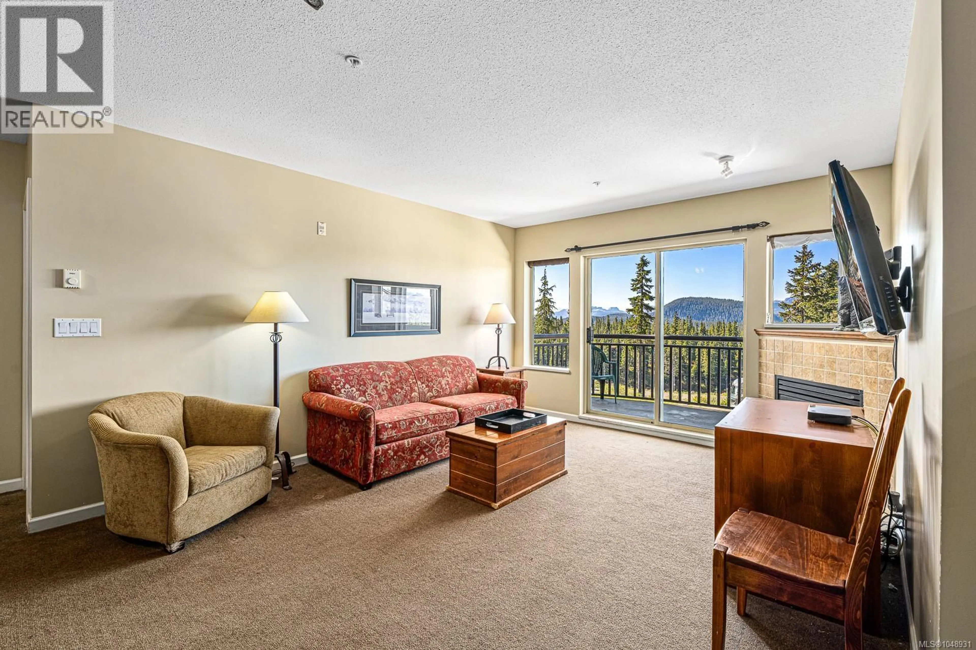 Living room with furniture, carpet floor for 215 - 1280 ALPINE ROAD, Courtenay British Columbia V9J1L0