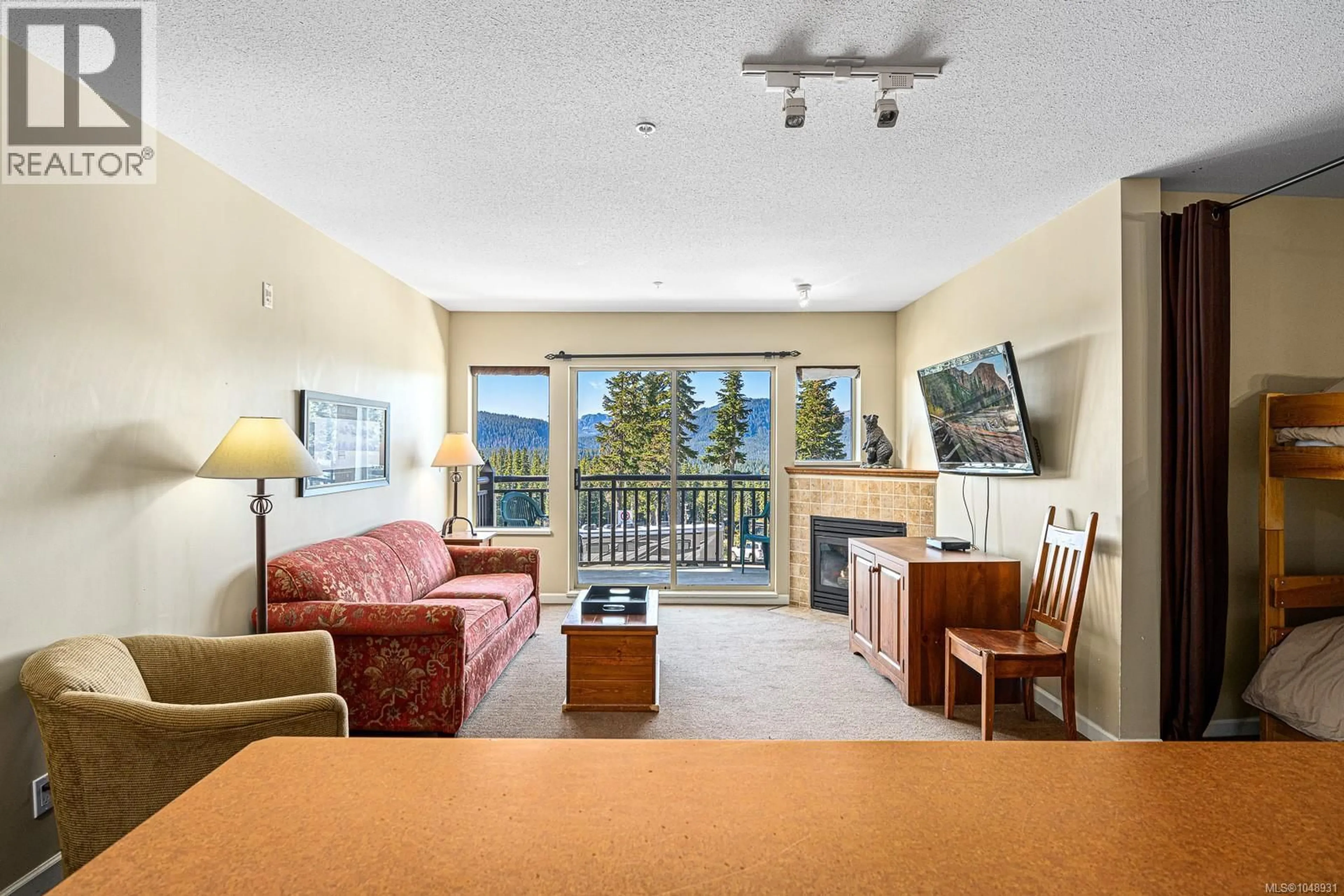 Living room with furniture, unknown for 215 - 1280 ALPINE ROAD, Courtenay British Columbia V9J1L0