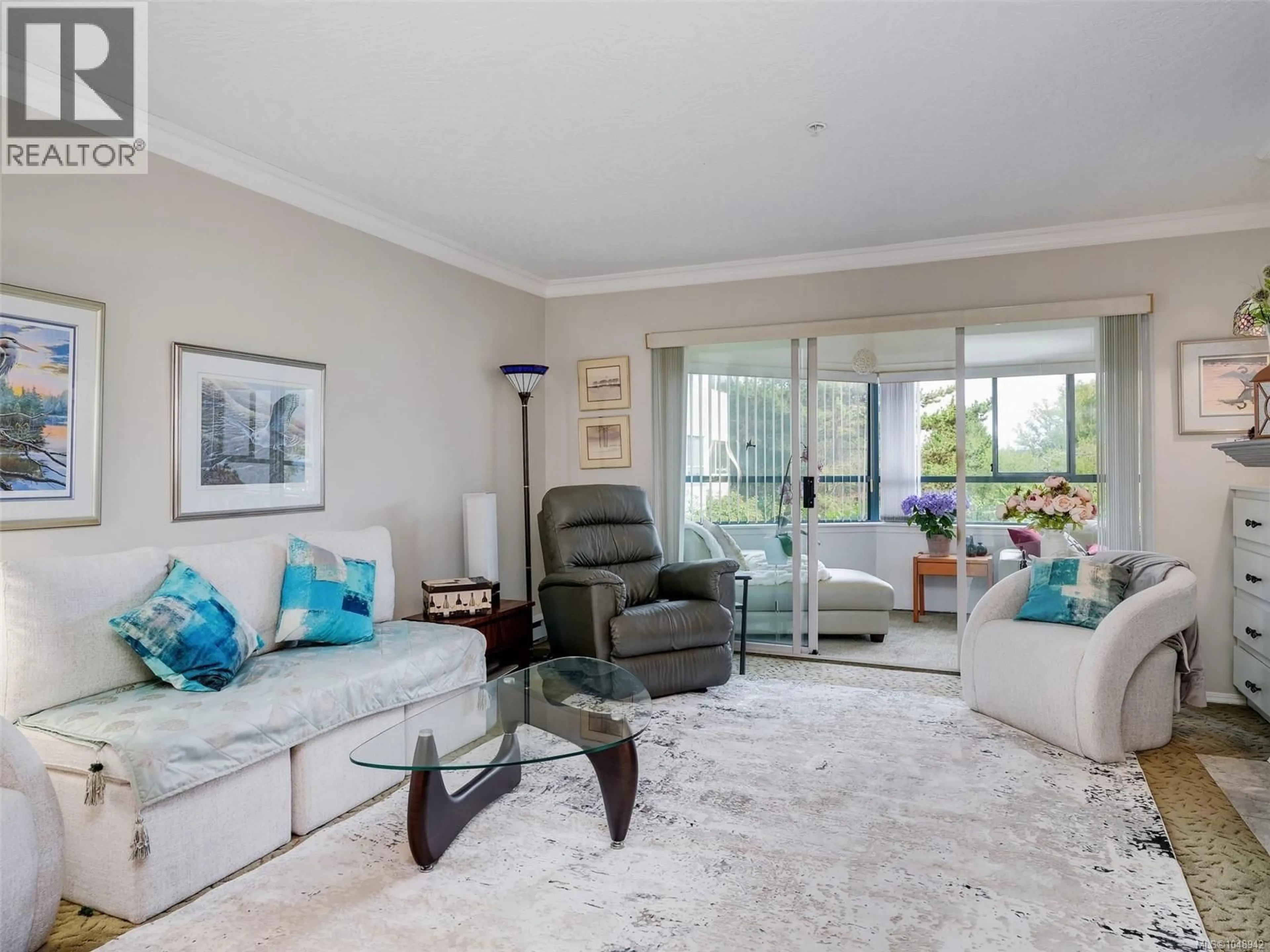 Living room with furniture, unknown for 207 - 1100 UNION ROAD, Saanich British Columbia V8P2J3