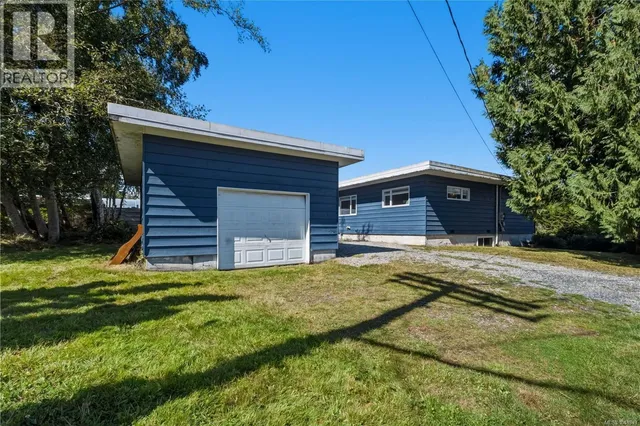 1802 PENINSULA ROAD, Ucluelet 2