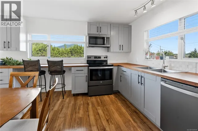 1802 PENINSULA ROAD, Ucluelet 5