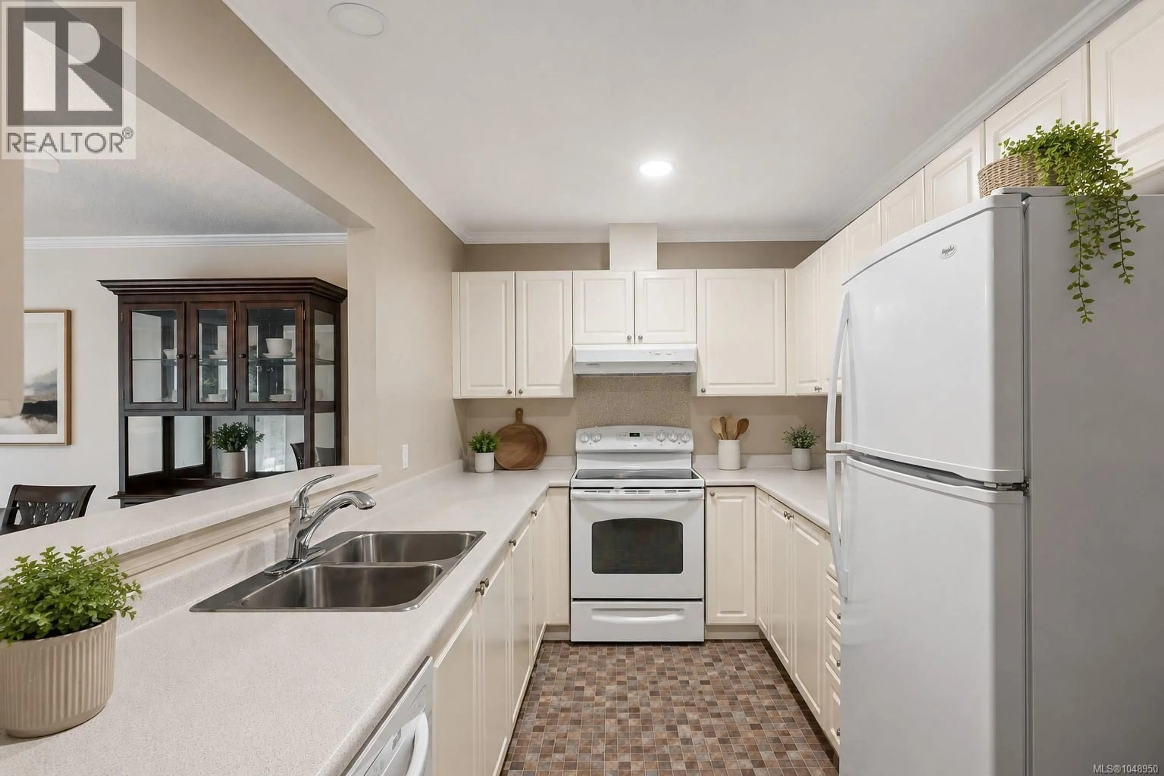 Standard kitchen, ceramic/tile floor for 334 - 2245 JAMES WHITE BOULEVARD, Sidney British Columbia V8L1Z5