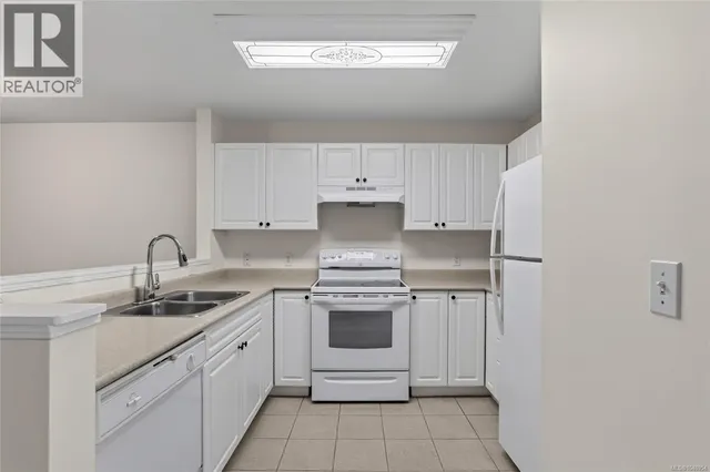 74 - 717 ASPEN ROAD, Comox 4