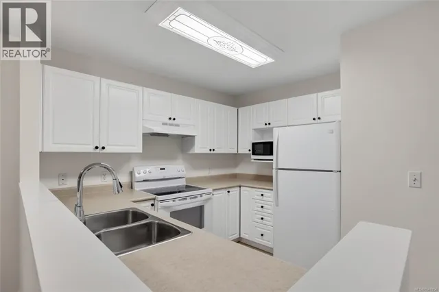 74 - 717 ASPEN ROAD, Comox 5