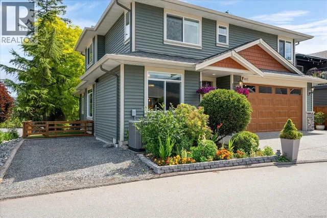 3827 JINGLE POT ROAD, Nanaimo 2