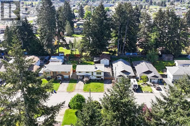 3950 DUNSMUIR STREET, Port Alberni 2