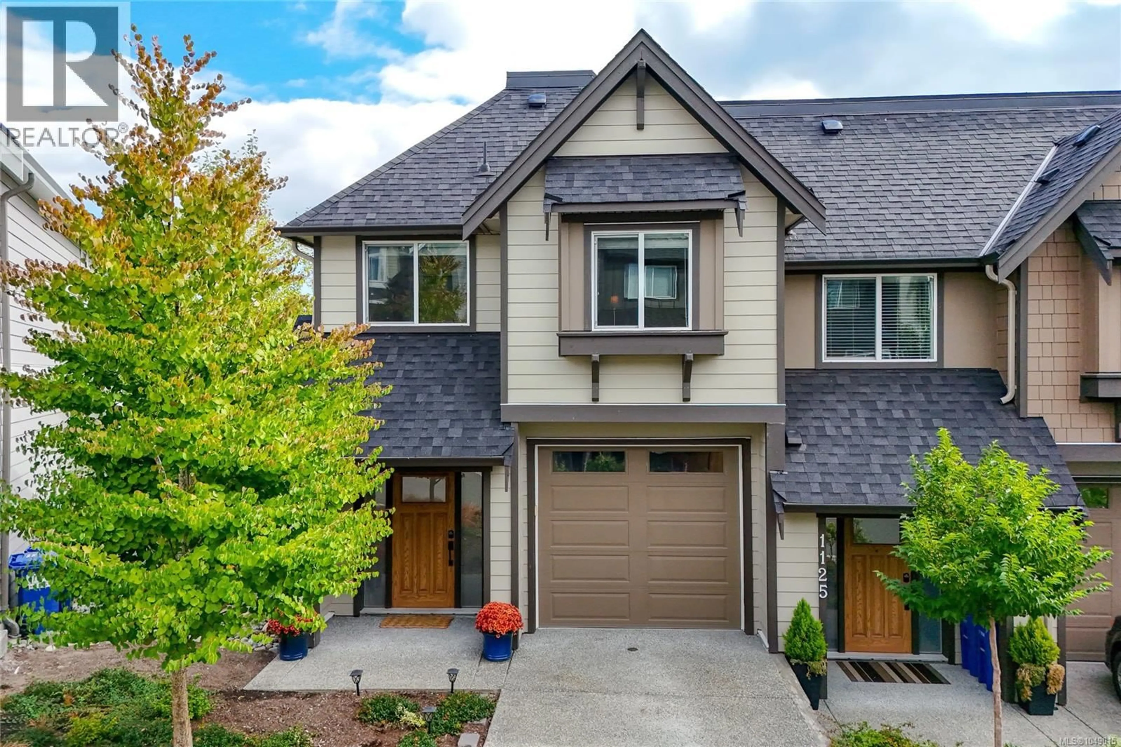 Home with brick exterior material, street for 1123 MOONSTONE LOOP, Langford British Columbia V9B0Y6
