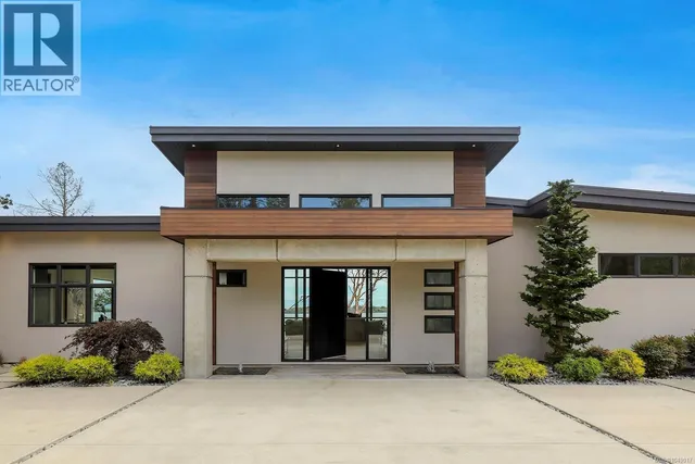 1724 OAK LEAF DRIVE, Nanoose Bay 2