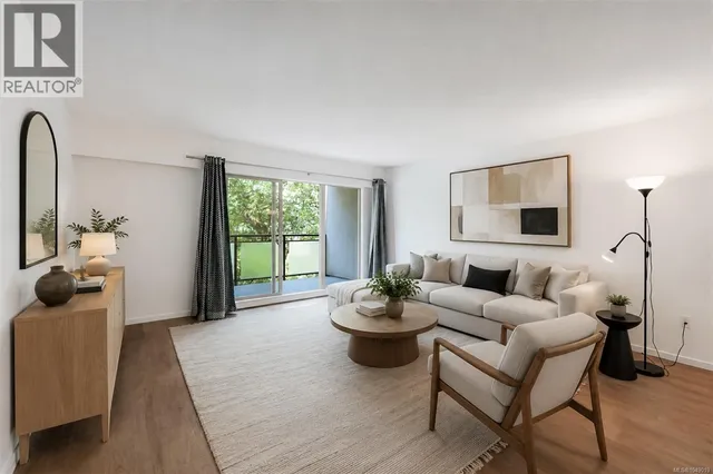 202 - 1419 STADACONA AVENUE, Victoria 2