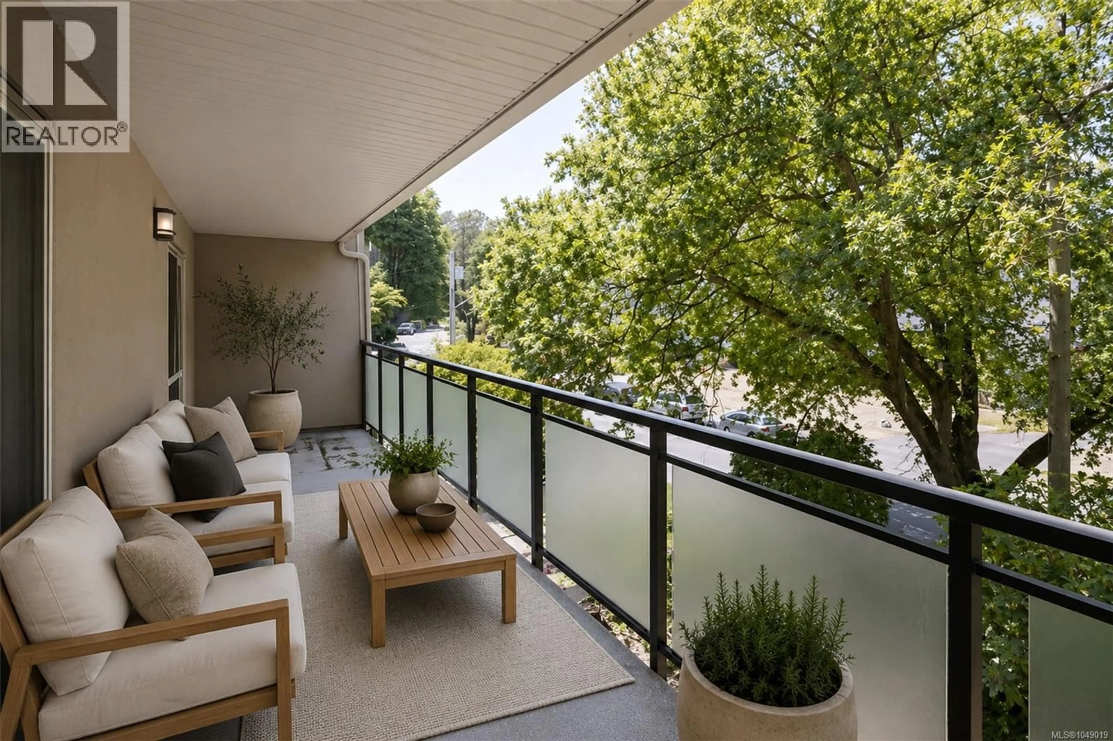 Patio, water/lake/river/ocean view for 202 - 1419 STADACONA AVENUE, Victoria British Columbia V8S5J3