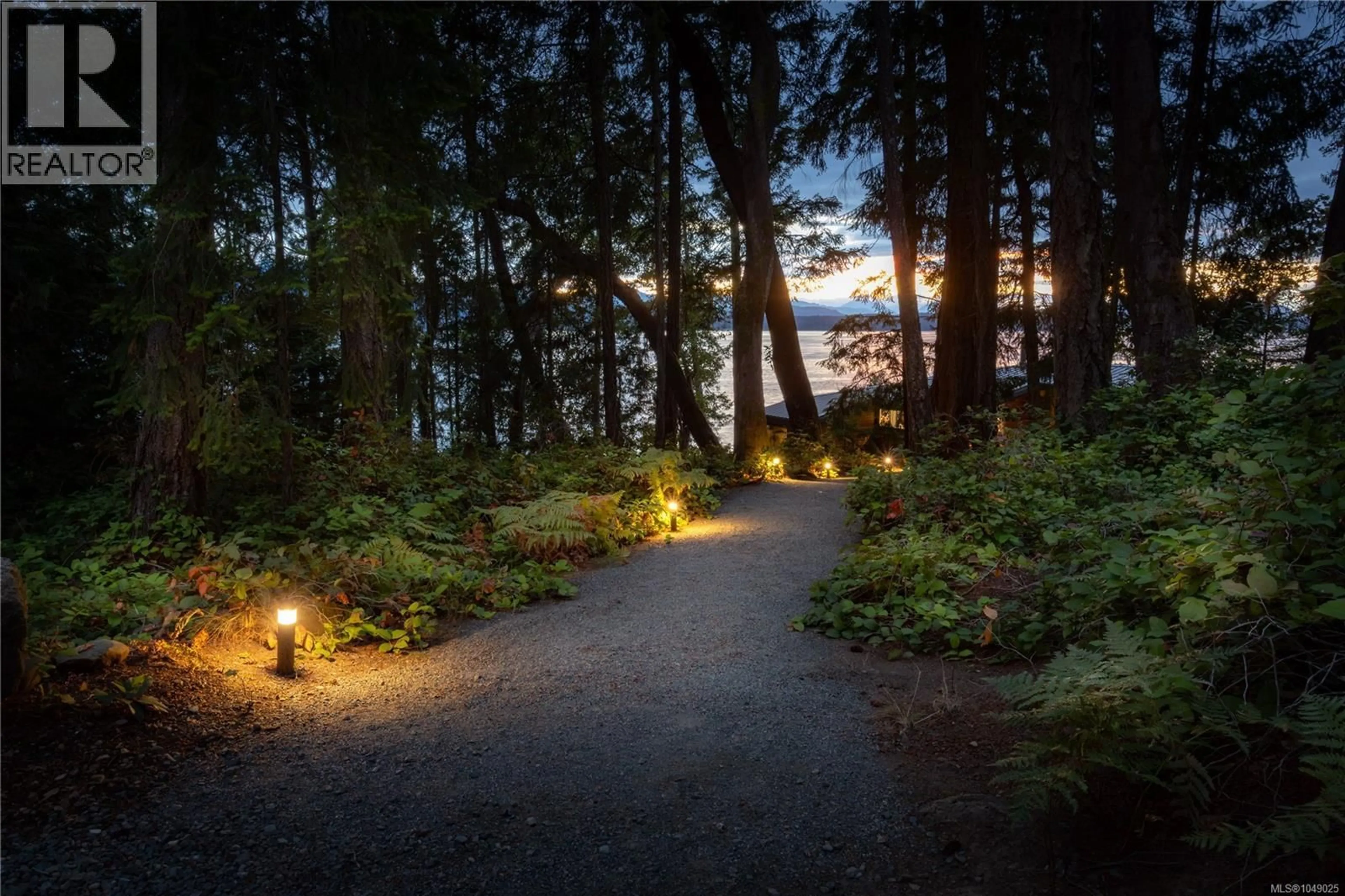 Patio, forest/trees view for 256 FORBES DRIVE, Thetis Island British Columbia V0R2Y0