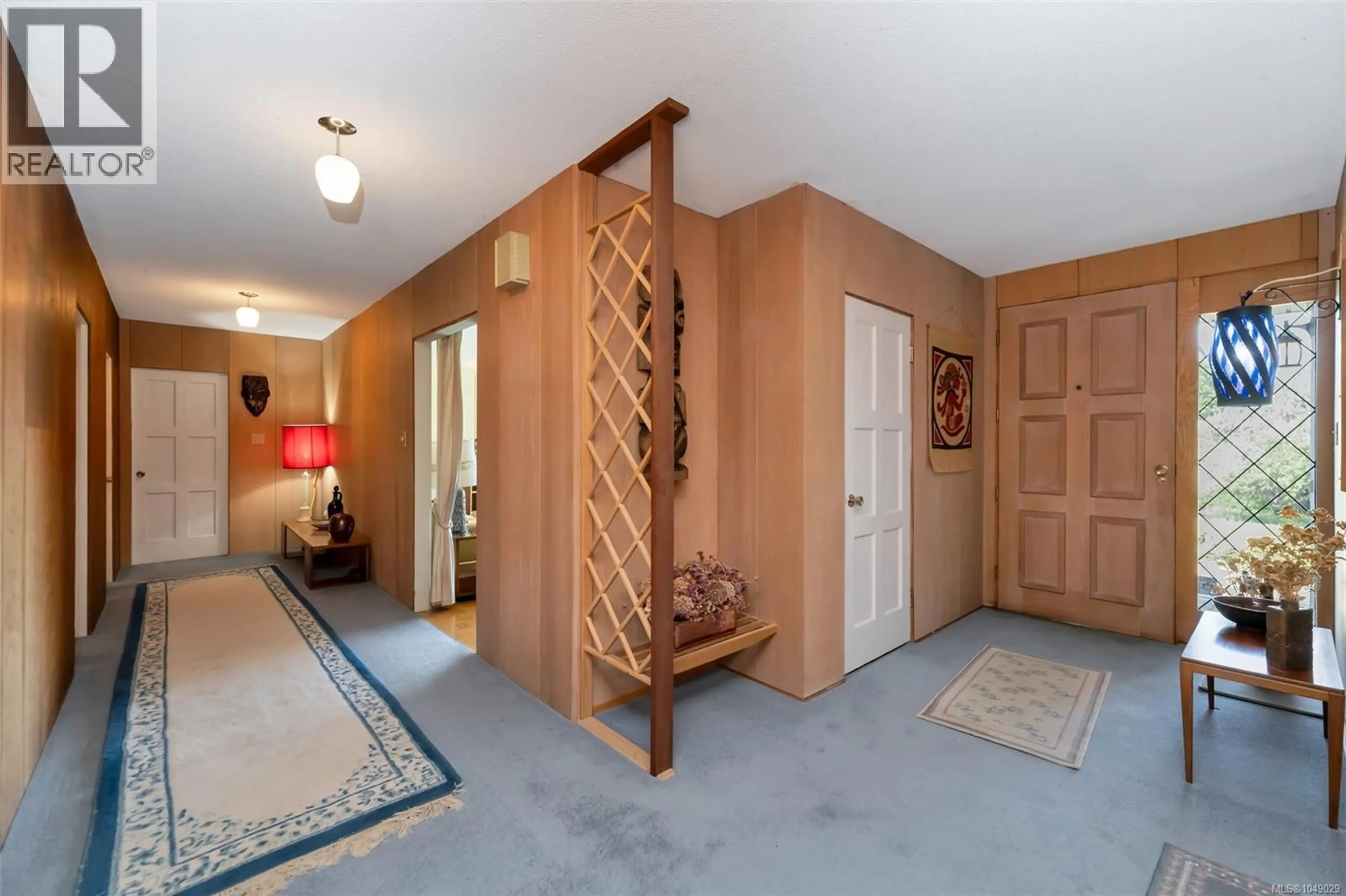 Indoor foyer for 6364 DEYKIN AVENUE, Duncan British Columbia V9L5R2