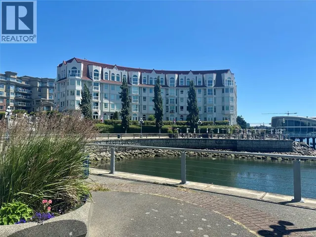 313 - 10 PAUL KANE PLACE, Victoria 2