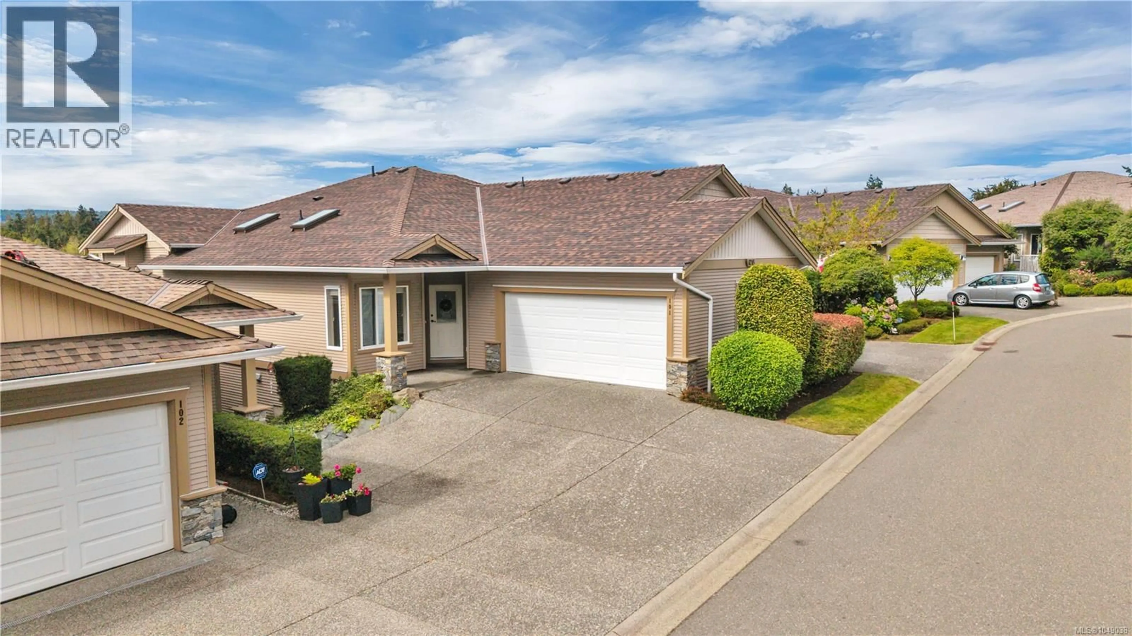 A pic from outside/outdoor area/front of a property/back of a property/a pic from drone, street for 101 - 6245 PLEASANT RIDGE PLACE, Nanaimo British Columbia V9T0B3